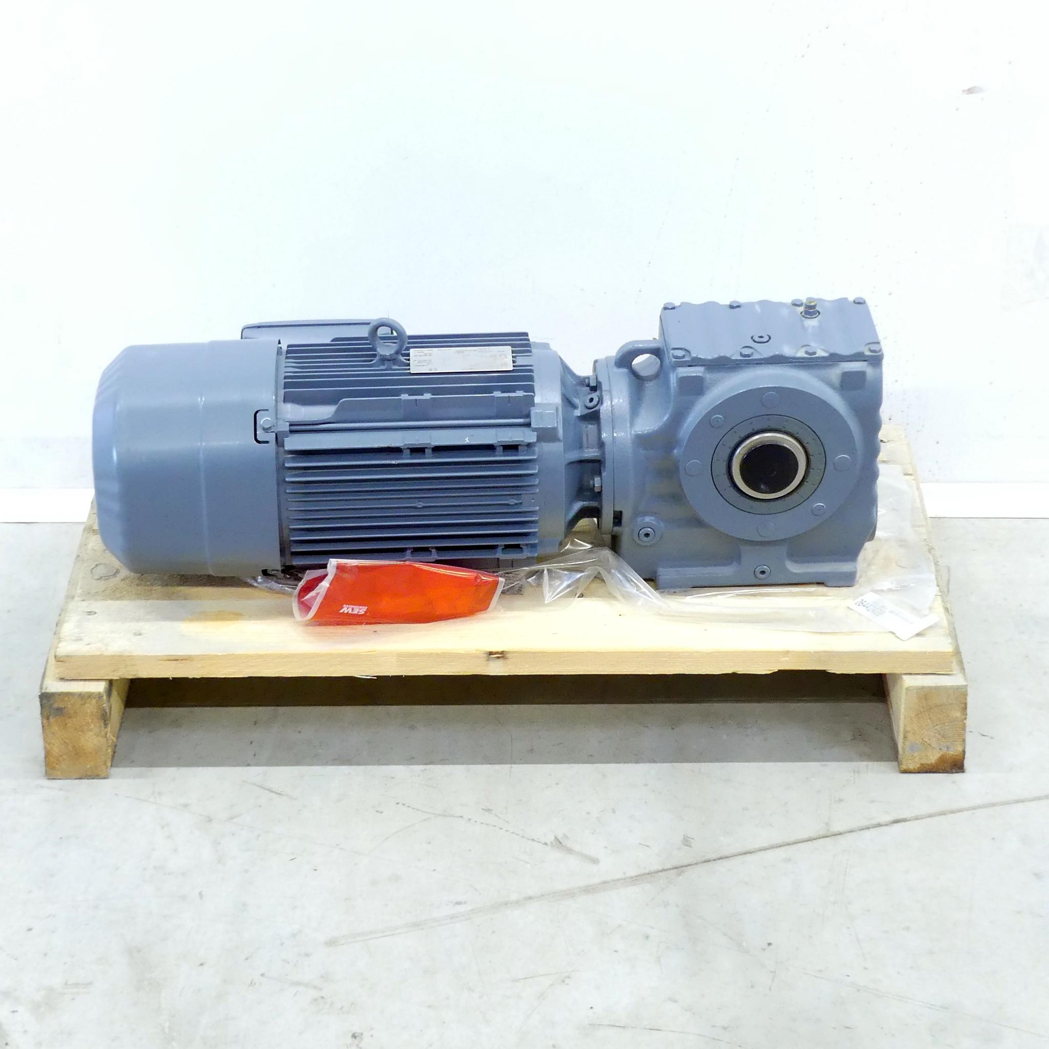 Produktfoto 5 von SEW-EURODRIVE Getriebemotor SA67/T DRN100L4/BE5/TF