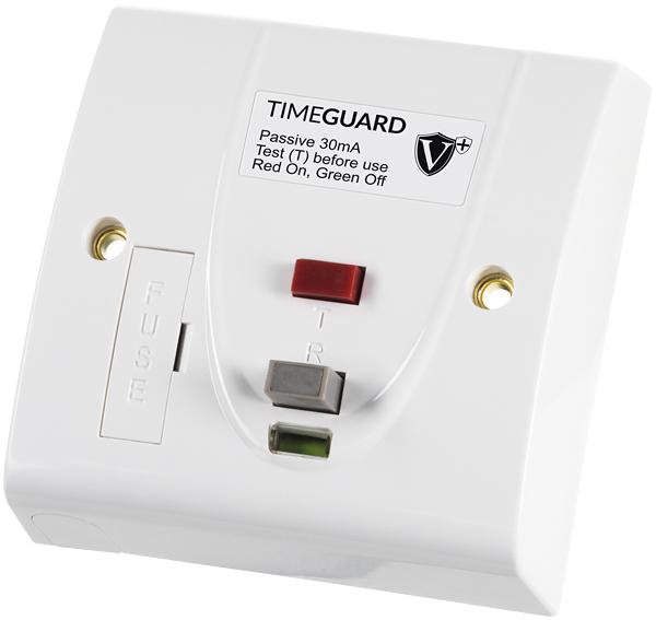 Produktfoto 1 von Timeguard Gesicherte Abzweigdose mit Schalter 40ms 30mA 25mm min. passiv 230V 13A BS 7288