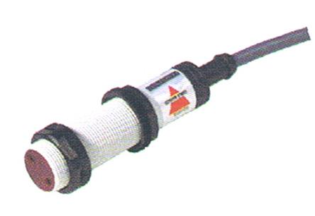 Produktfoto 1 von Carlo Gavazzi zylindrisch Optischer Sensor, Diffus, Bereich 400 mm, Relais Ausgang, Anschlusskabel