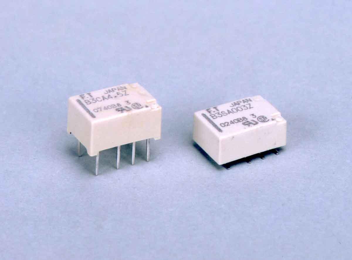 Produktfoto 1 von Fujitsu FTR-B3 Signalrelais SMD Printrelais, 4.5V dc Spule, 2-poliger Wechsler, 2A, 250V ac / 220V dc, SMD