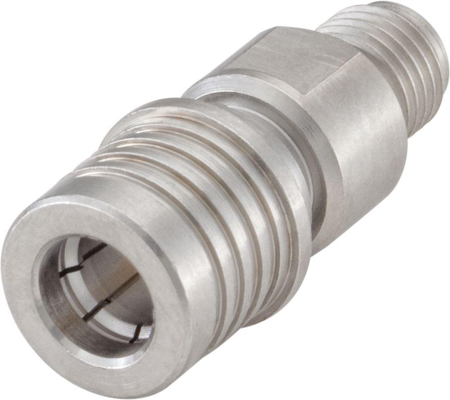 Adapter, QMA - SMA, 50Ω, Stecker - Jack, Gerade, 18GHz