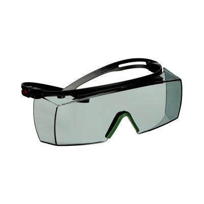 Produktfoto 1 von 3M Secure-Fit 3700 OTG Schutzbrille, Carbonglas, Grau mit UV Schutz, Rahmen aus Polycarbonat kratzfest