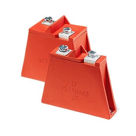 Littelfuse BB Metalloxid-Varistor, 1.5nF, 3030V, 1700V, 6000J, Metall, 70000A max., 100 x 95 x 44.5mm, Ø 60mm, L. 100mm