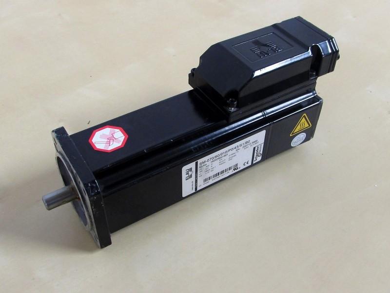 ELAU Schneider Servomotor SM-070/60/010/P0/45/S1/B0