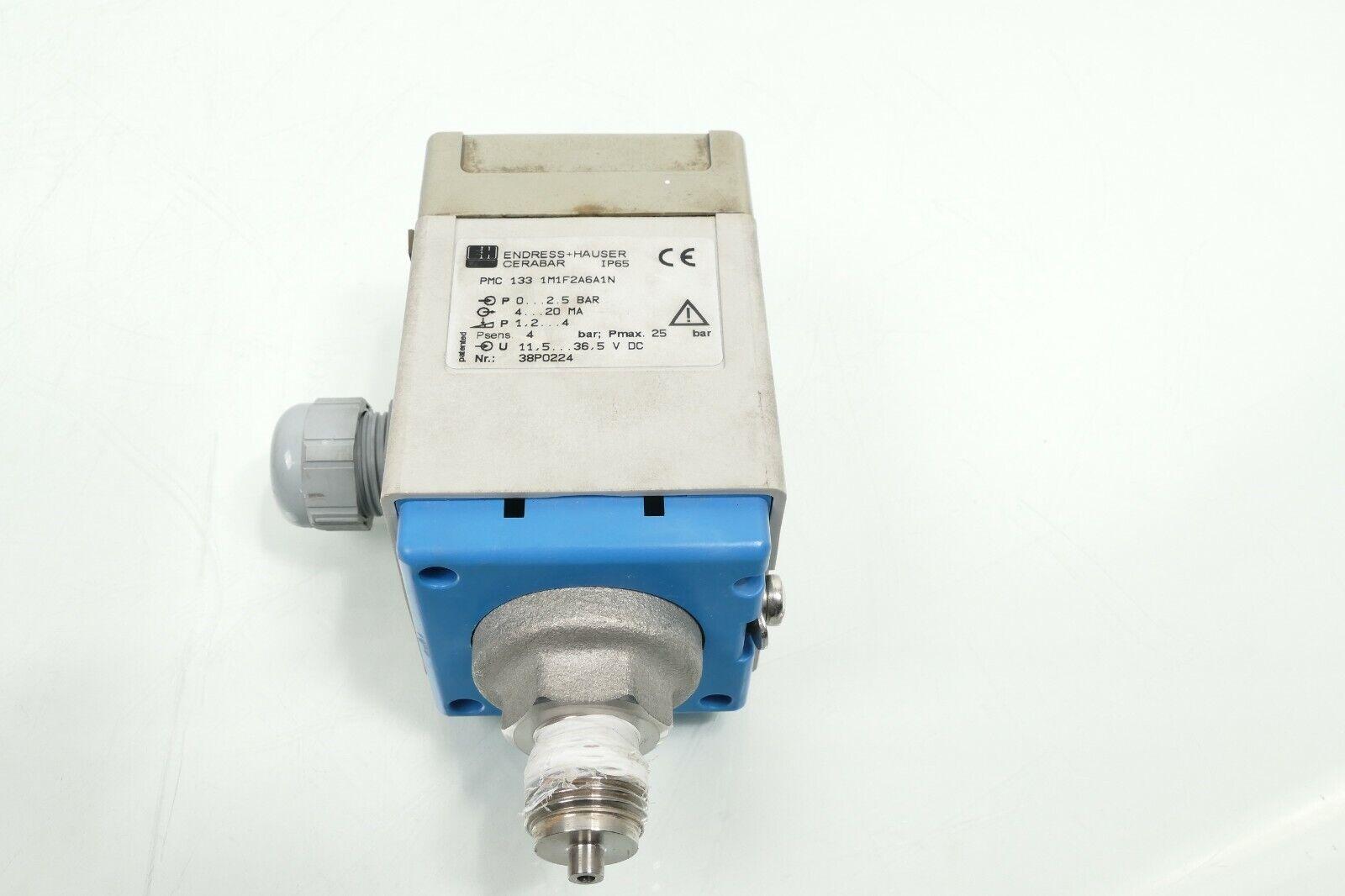 Produktfoto 2 von Endress+Hauser CERABAR IP65 | PMC 133 1M1F2A6A1N + VU 130