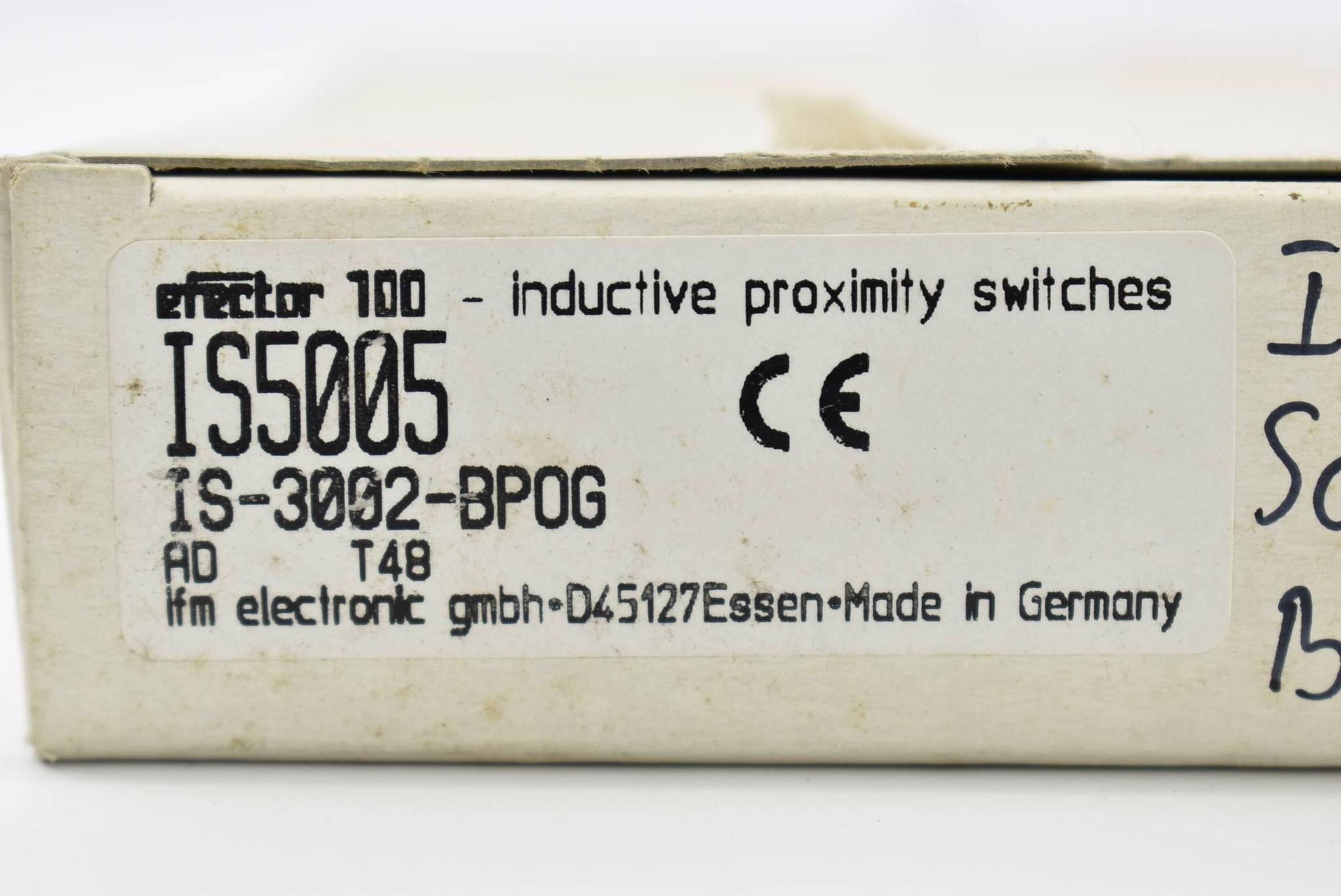 Produktfoto 2 von Ifm electronic efector 100 induktiver Näherungssensor IS5005 IS-3002-BPOG