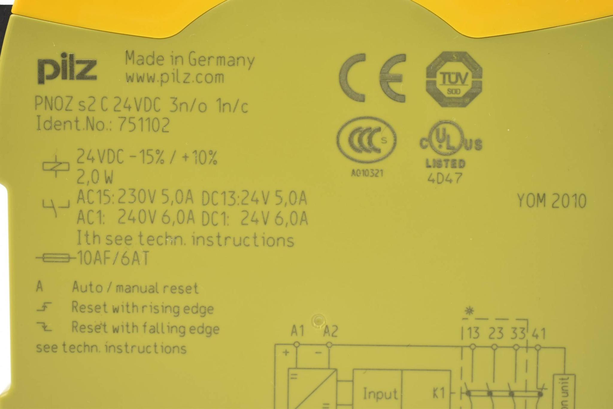 Produktfoto 3 von Pilz Sicherheitsschaltgerät PNOZ s2 C 24VDC 3 n/o 1 n/c ( 751102 )