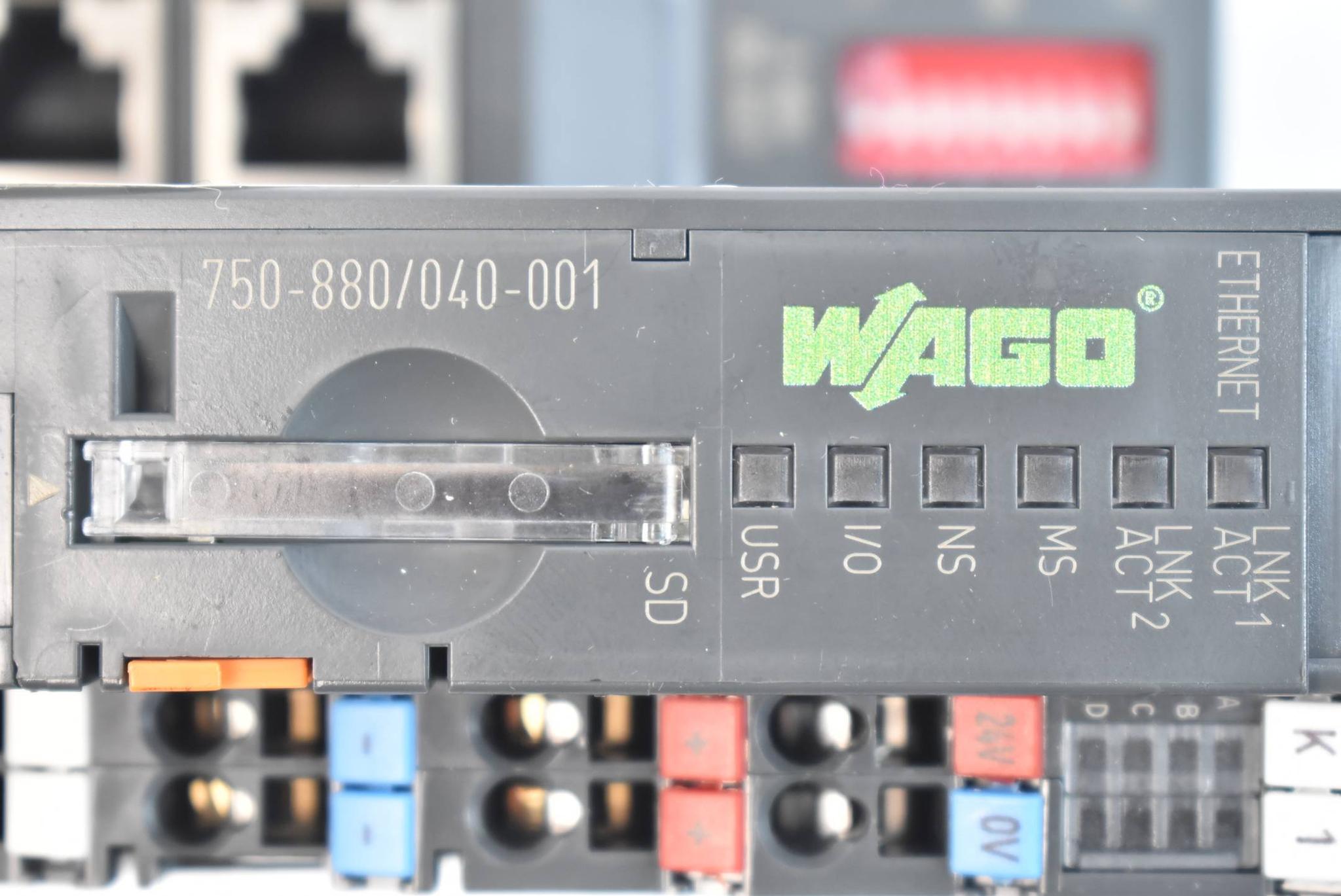 Produktfoto 3 von 'Wago Controller Ethernet 3. Generation SD Card Slot 750-880/040-001