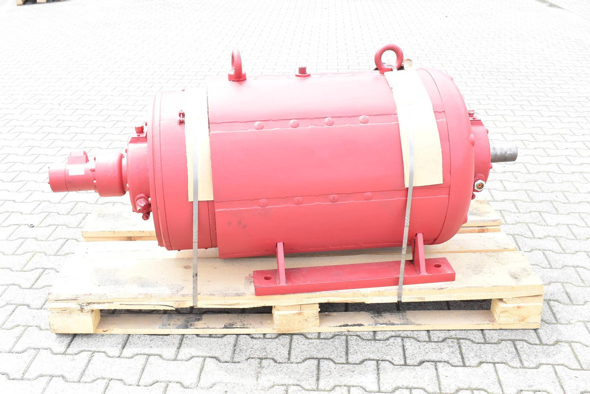 Produktfoto 2 von Kessler KG. Motor 800/1600rpm 54kW 380V ( M0 6188/1 ) inkl. Tacho GMP 1,0 LS-7