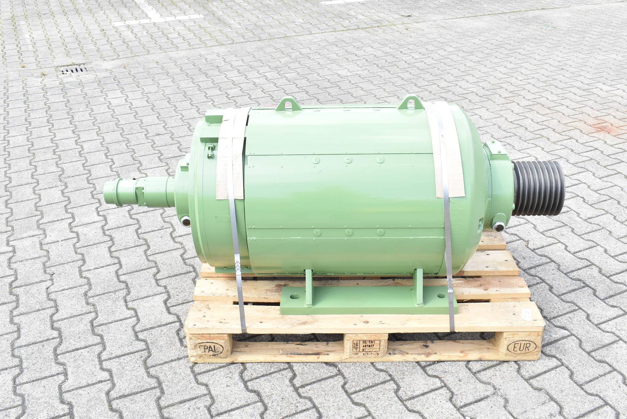 Produktfoto 1 von Franz Kessler KG Motor 900-1600rpm 42kW 380V M0 5860/21 + Tacho TDPZ 0,2 LT-4