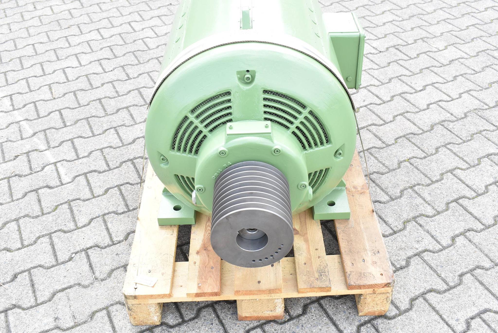 Produktfoto 3 von Franz Kessler KG Motor 900-1600rpm 42kW 380V M0 5860/21 + Tacho TDPZ 0,2 LT-4