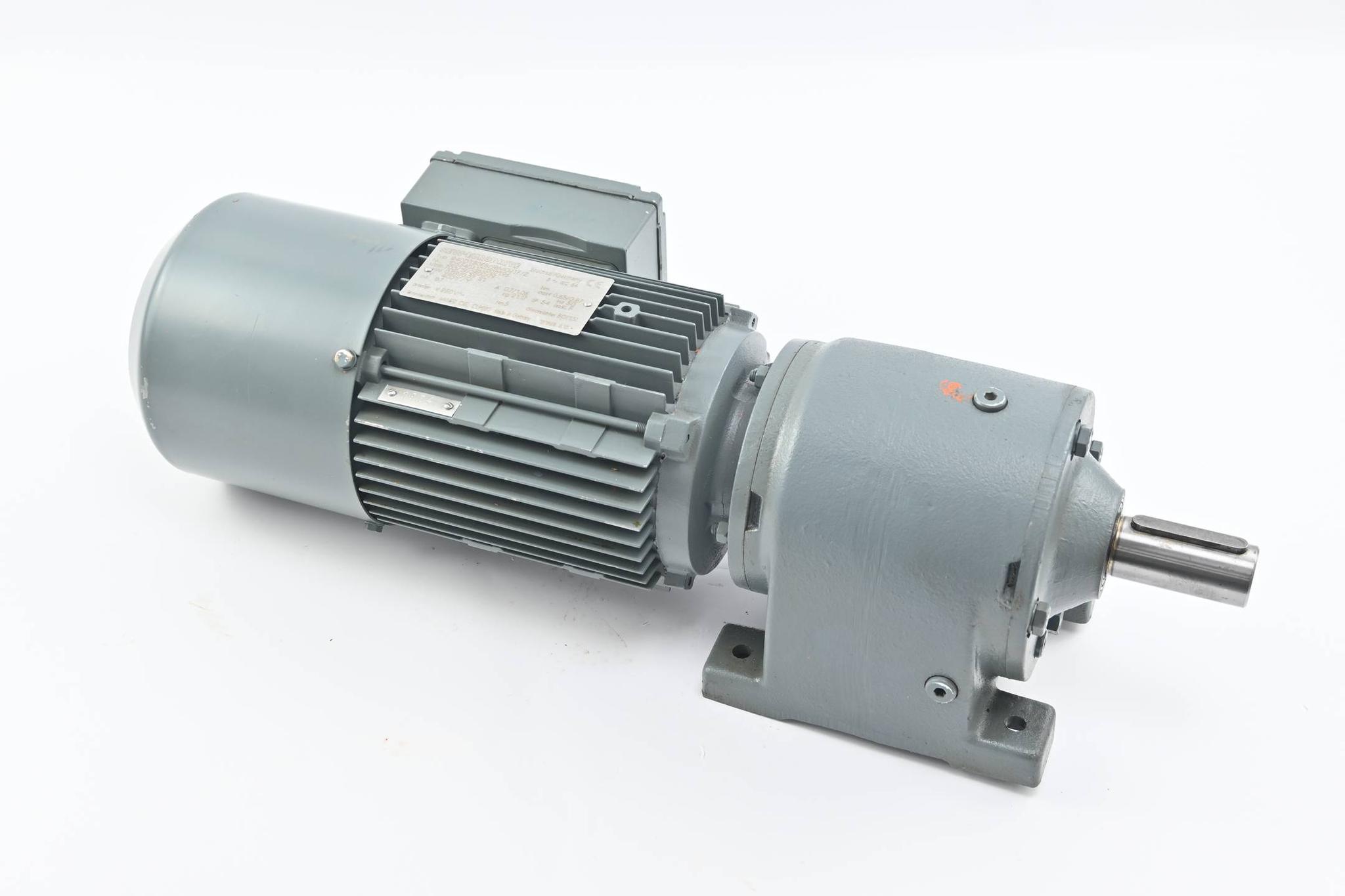 Produktfoto 1 von SEW Eurodrive Getriebemotor R40DT80K8/2BMG/TF/Z ( R40 DT80K8/2BMG/TF/Z )