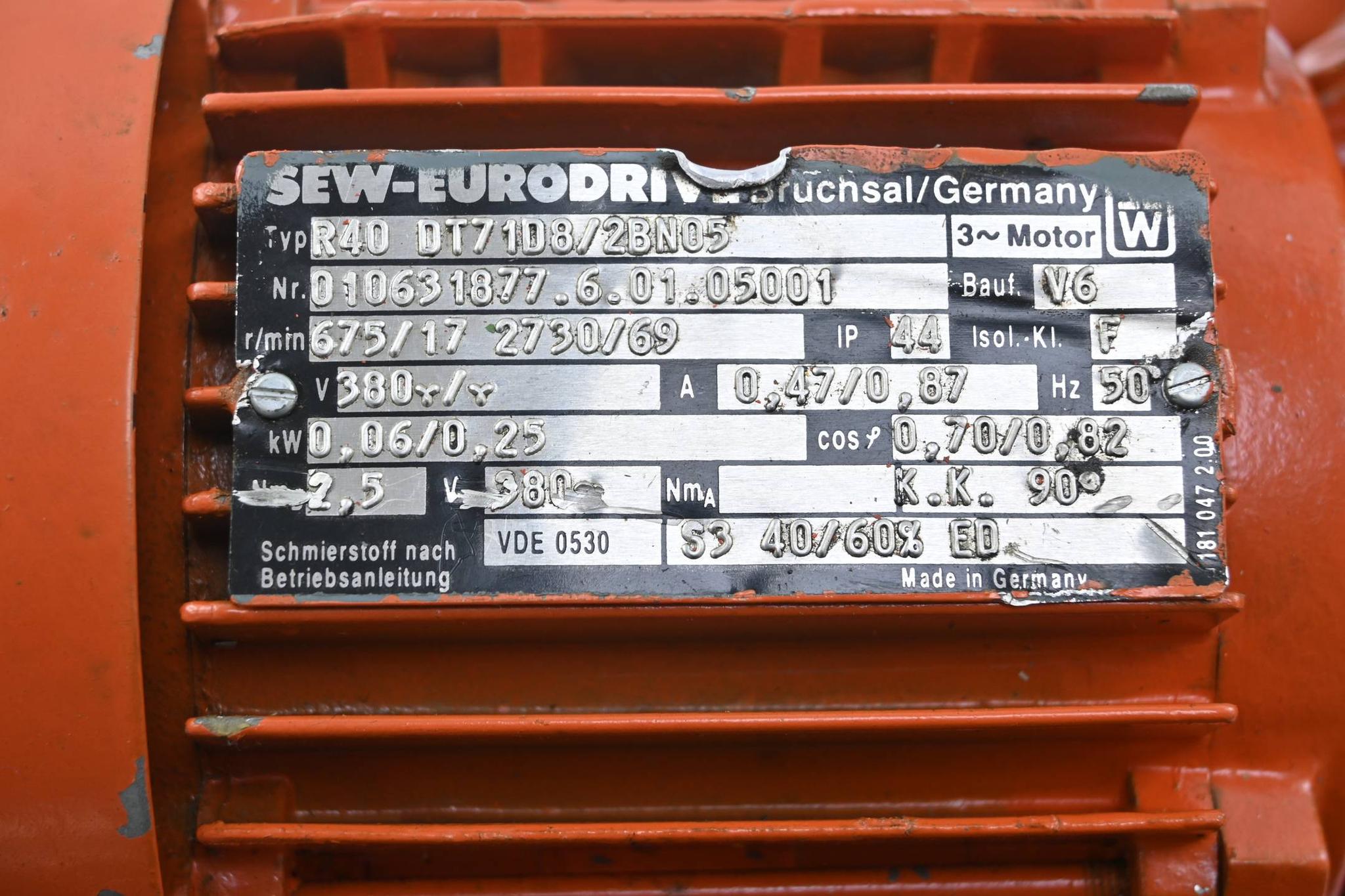 Produktfoto 2 von SEW Eurodrive Getriebemotor R40DT71D8/2BN05 ( R40 DT71D8/2BN05 ) 0,06/0,25kW