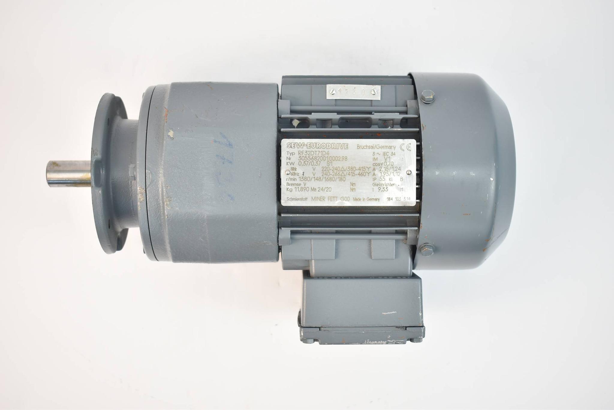 Produktfoto 2 von SEW eurodrive 3-Phasen-Motor RF32DT71D4 ( 0,37kW 1380-1680r/min. )