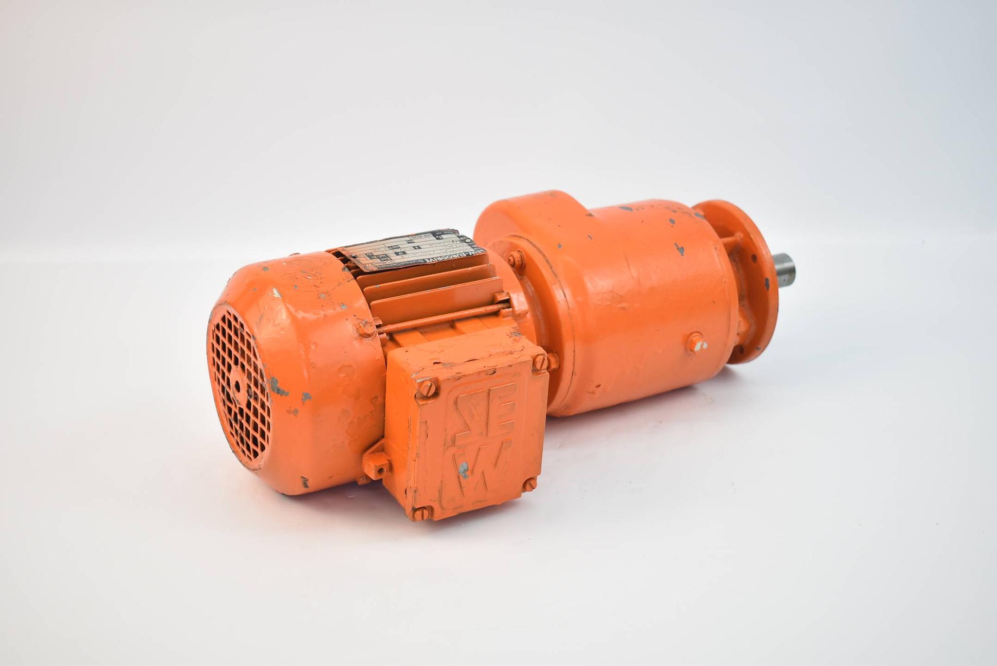 Produktfoto 1 von SEW eurodrive Getriebemotor RF40DT71C4 ( 0,25kW 1400r/min. 50Hz )