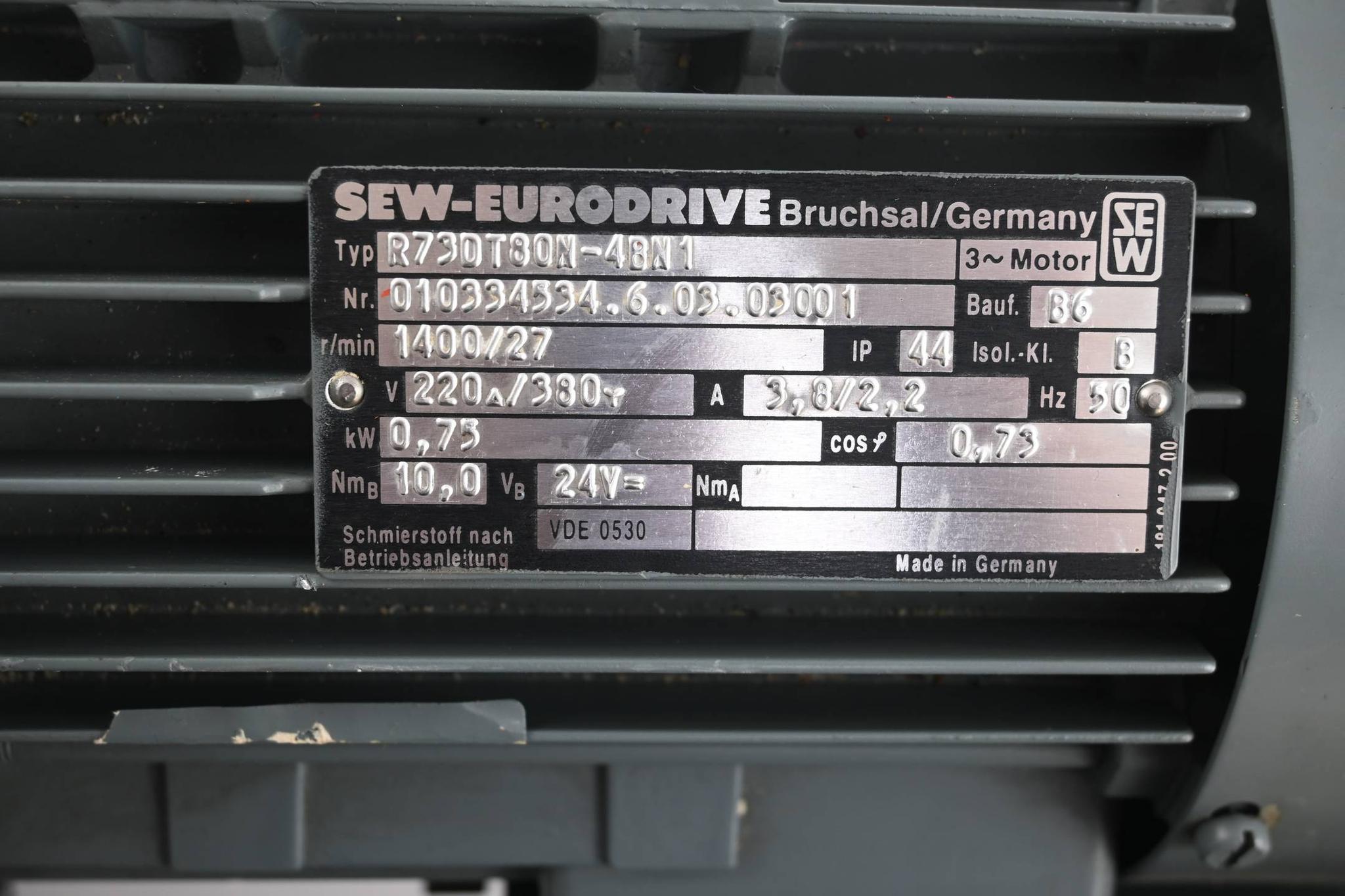 SEW Eurodrive Getriebemotor R73DT80N-4BN1 ( R73 DT80N-4BN1 )