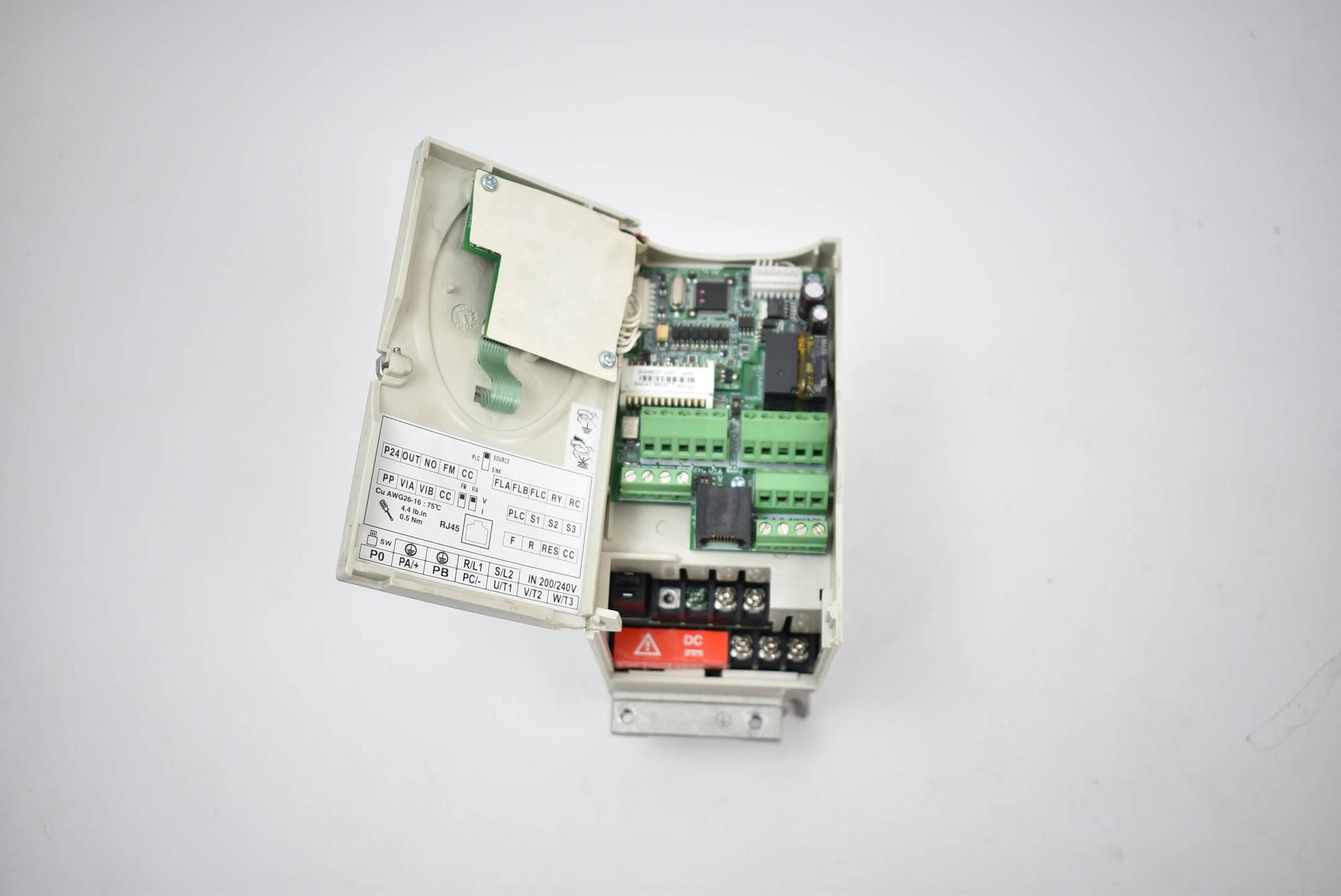 Produktfoto 2 von Toshiba VF-S11 Transistor Inverter VFS11S-2007PL-WP(1) 0.75kW-1.8kVA-1HP