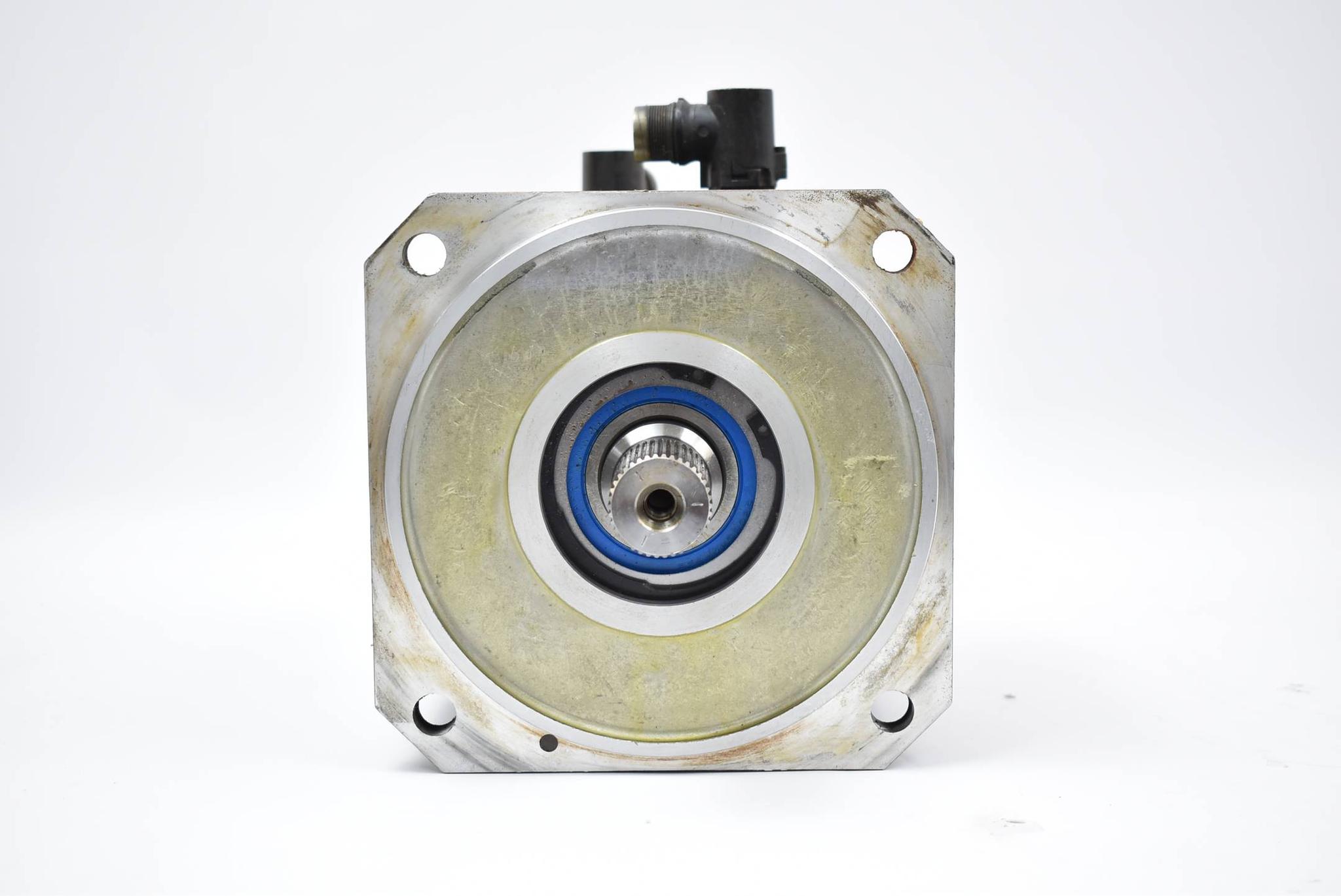 Produktfoto 1 von KUKA Servomotor 3,2 kW 7,60A 182V 4300/4800rpm IP65 ( 1FK6100-8AZ91-1ZZ9-Z ) S41