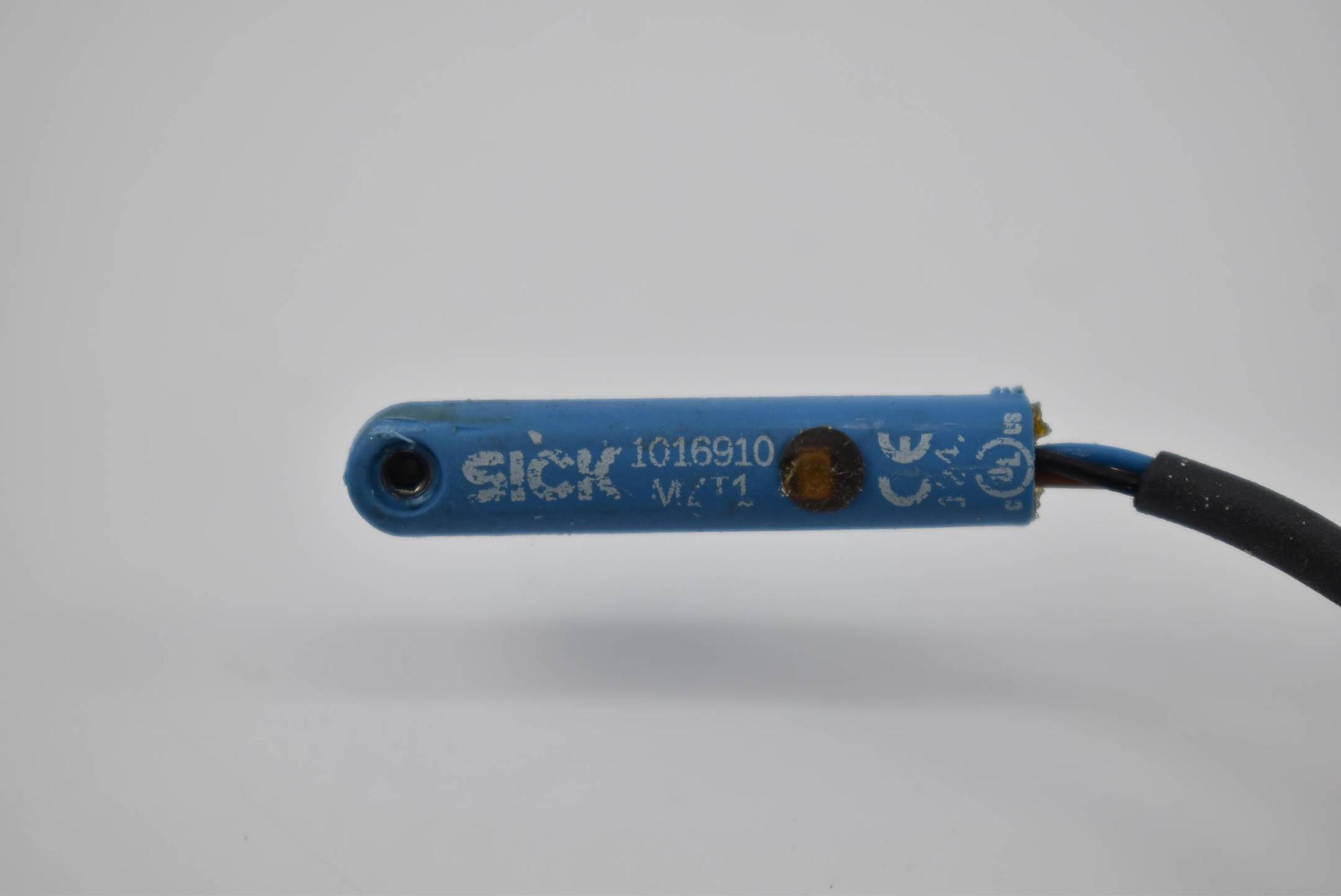 Produktfoto 2 von Sick magnetischer Zylindersensor 1018910