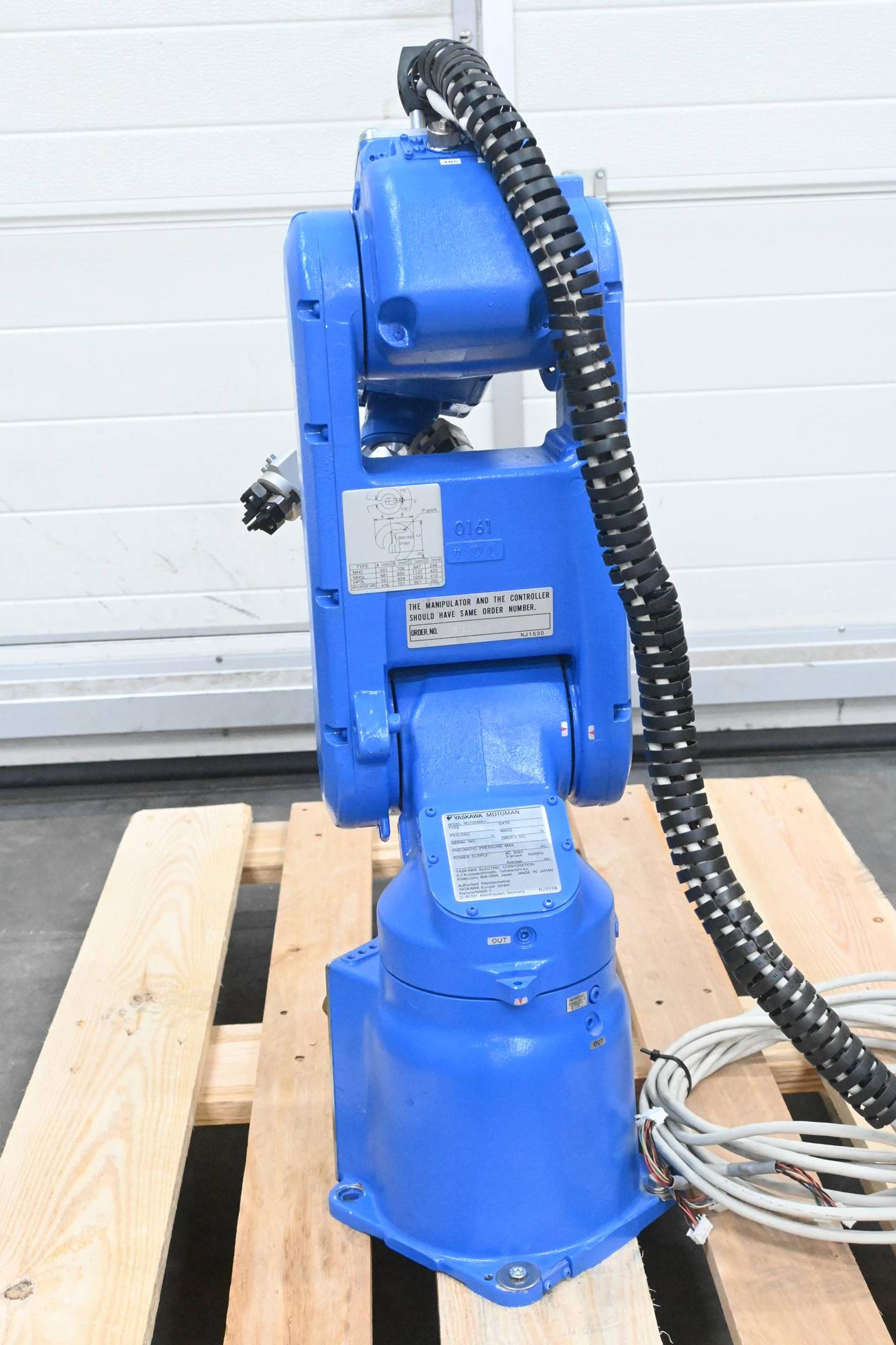 Produktfoto 4 von Yaskawa Roboter MOTOMAN-MH5S ( YR-MH0005S-A12 ) inkl Yaskawa Schaltschrank DX100