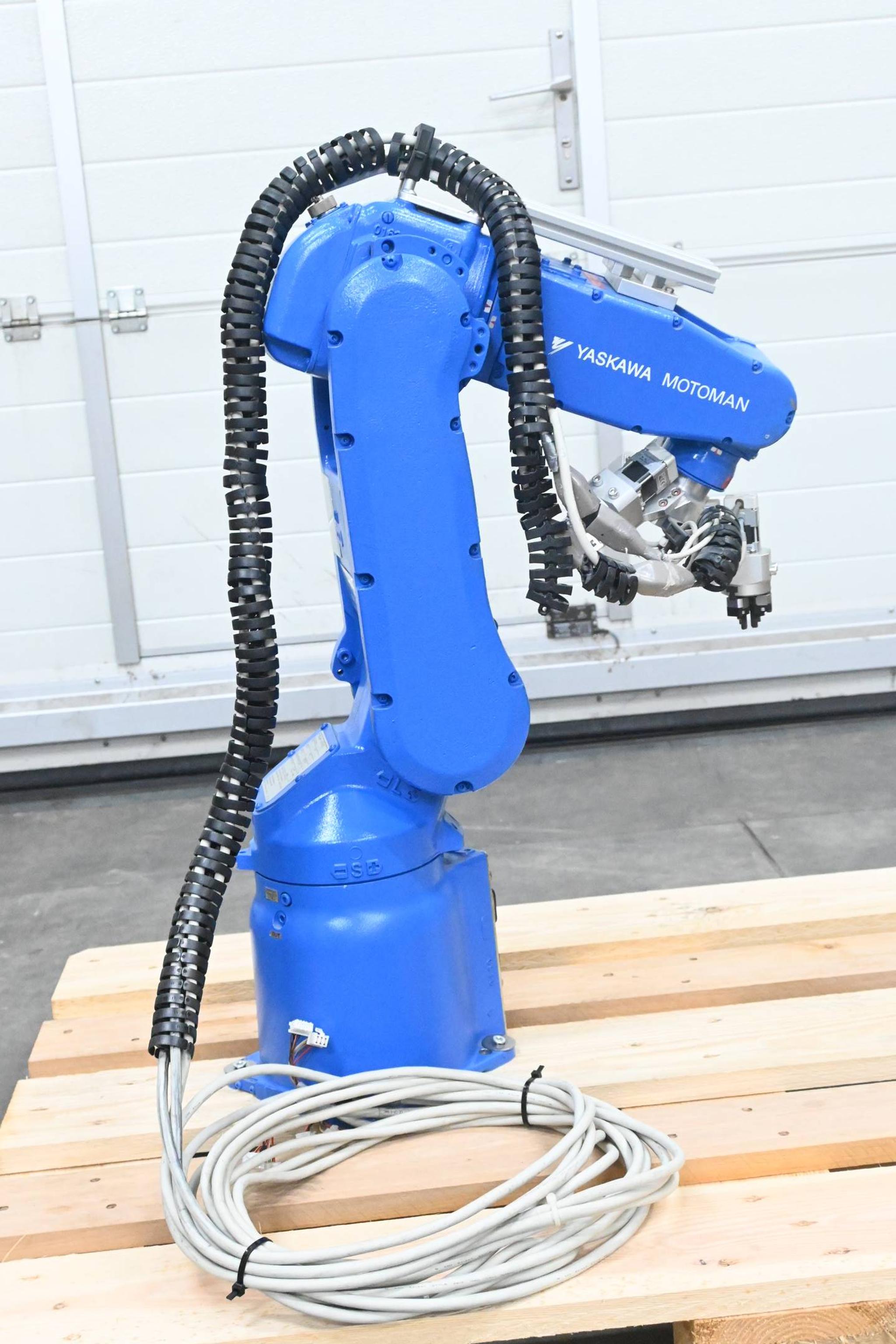 Produktfoto 5 von Yaskawa Roboter MOTOMAN-MH5S ( YR-MH0005S-A12 ) inkl Yaskawa Schaltschrank DX100