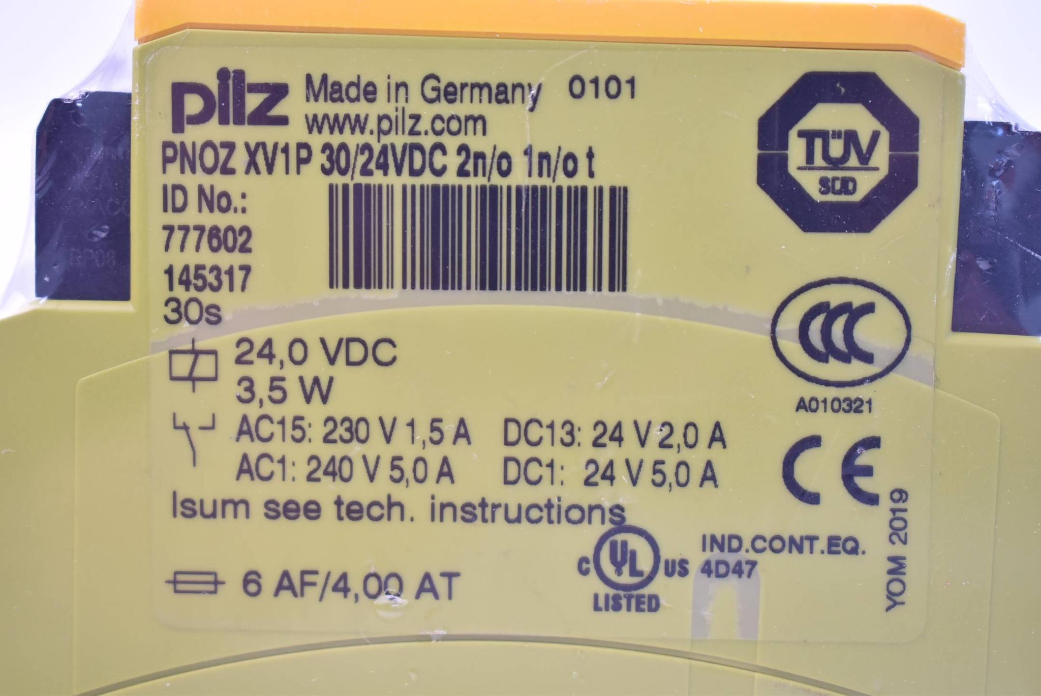 Produktfoto 2 von Pilz Sicherheitsrelais PNOZ XV1P 30/24VDC 2n/o 1n/o t ( 777602 )