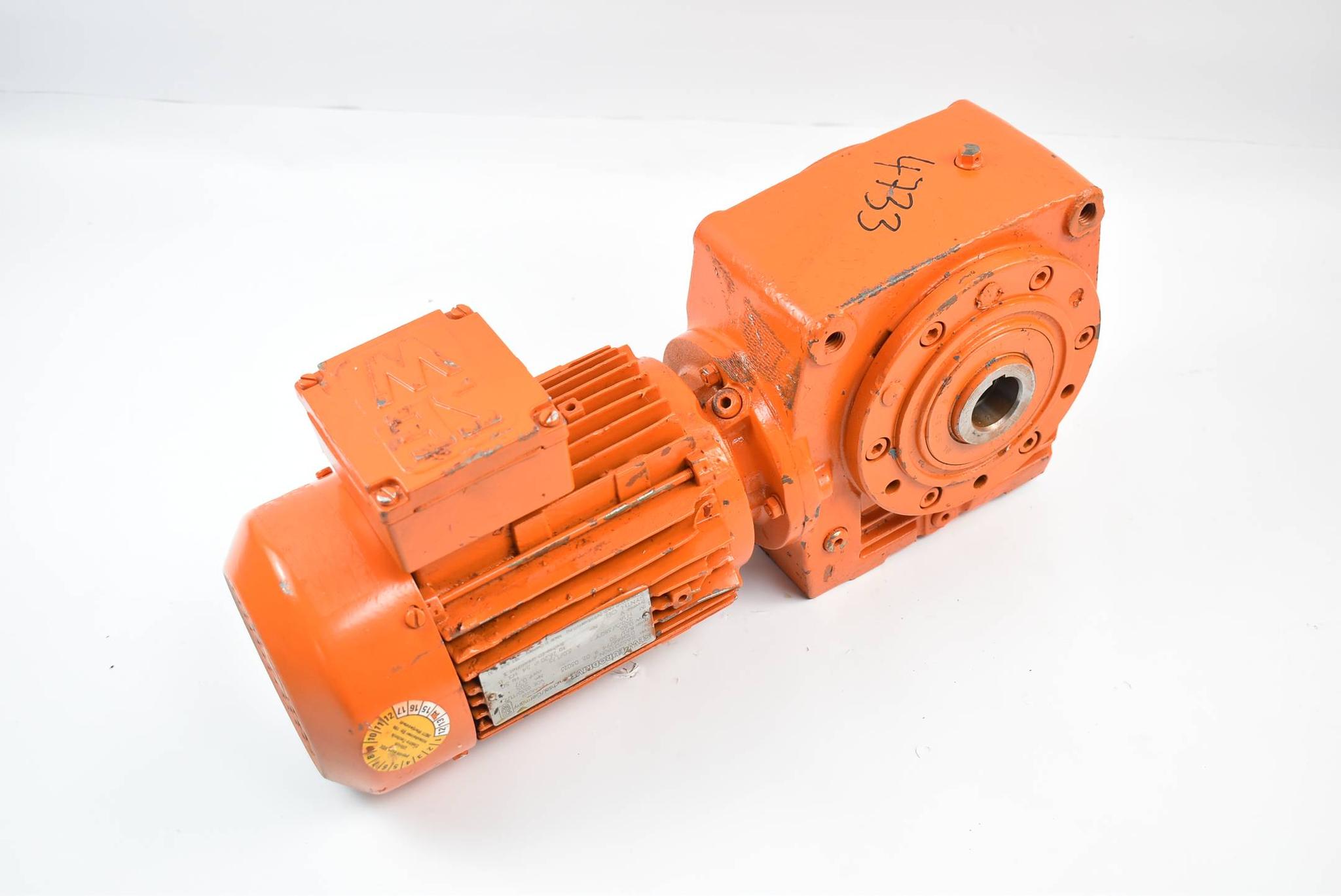 Produktfoto 1 von SEW Eurodrive 3 ~ Getriebemotor SA52DT80N-6