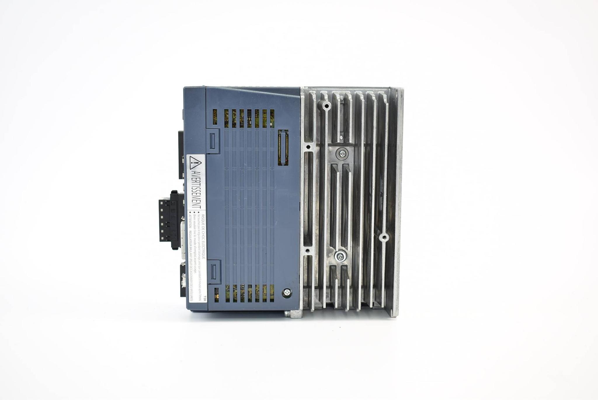 Produktfoto 1 von Fuji Electric Faldic Alpha 5 Servo Verstärker RYT401D5-VV2-Z43 ( RYT1204 )