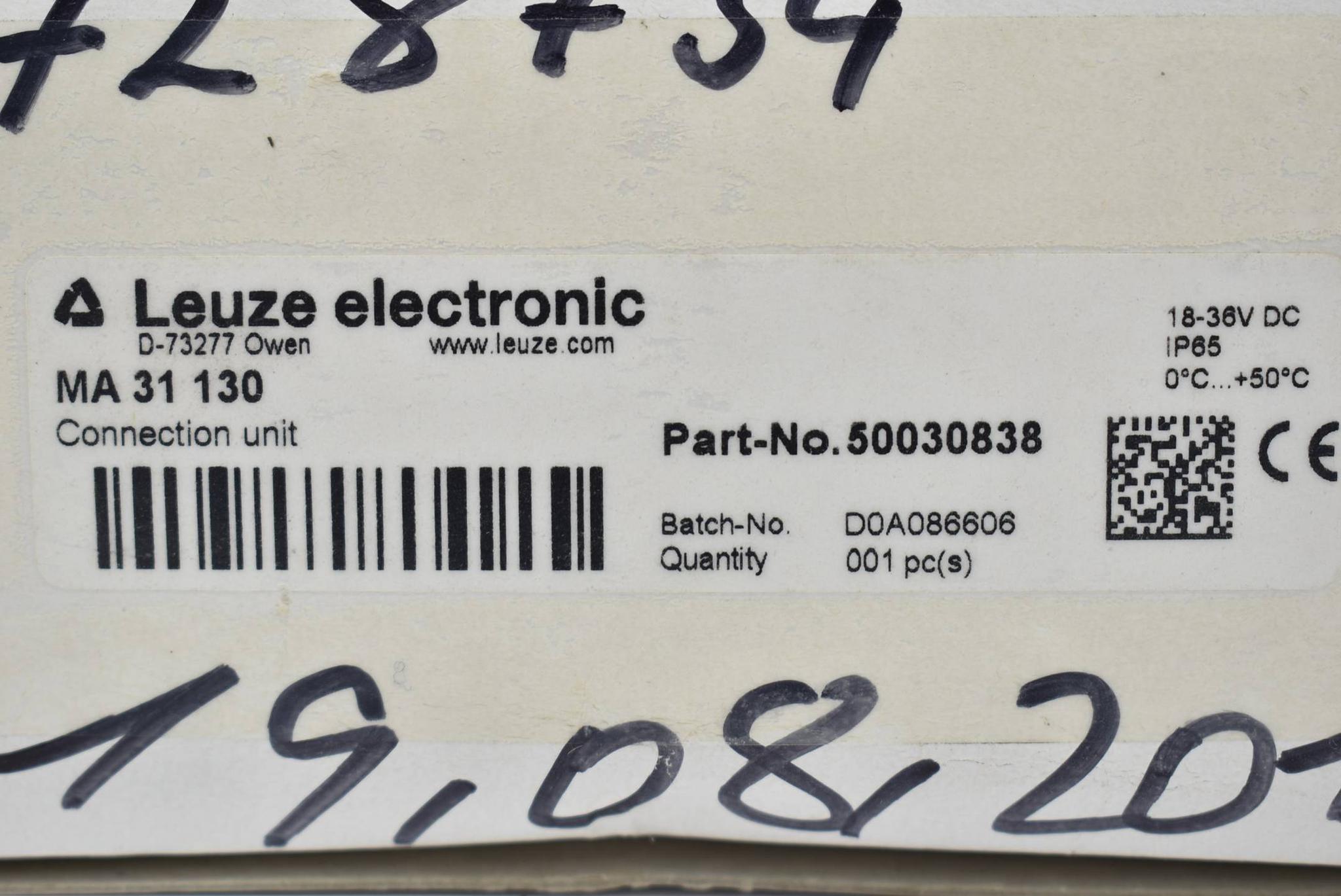 Produktfoto 2 von Leuze electronic modulare Anschlusseinheit 50030838 18-36 VDC MA 31 130