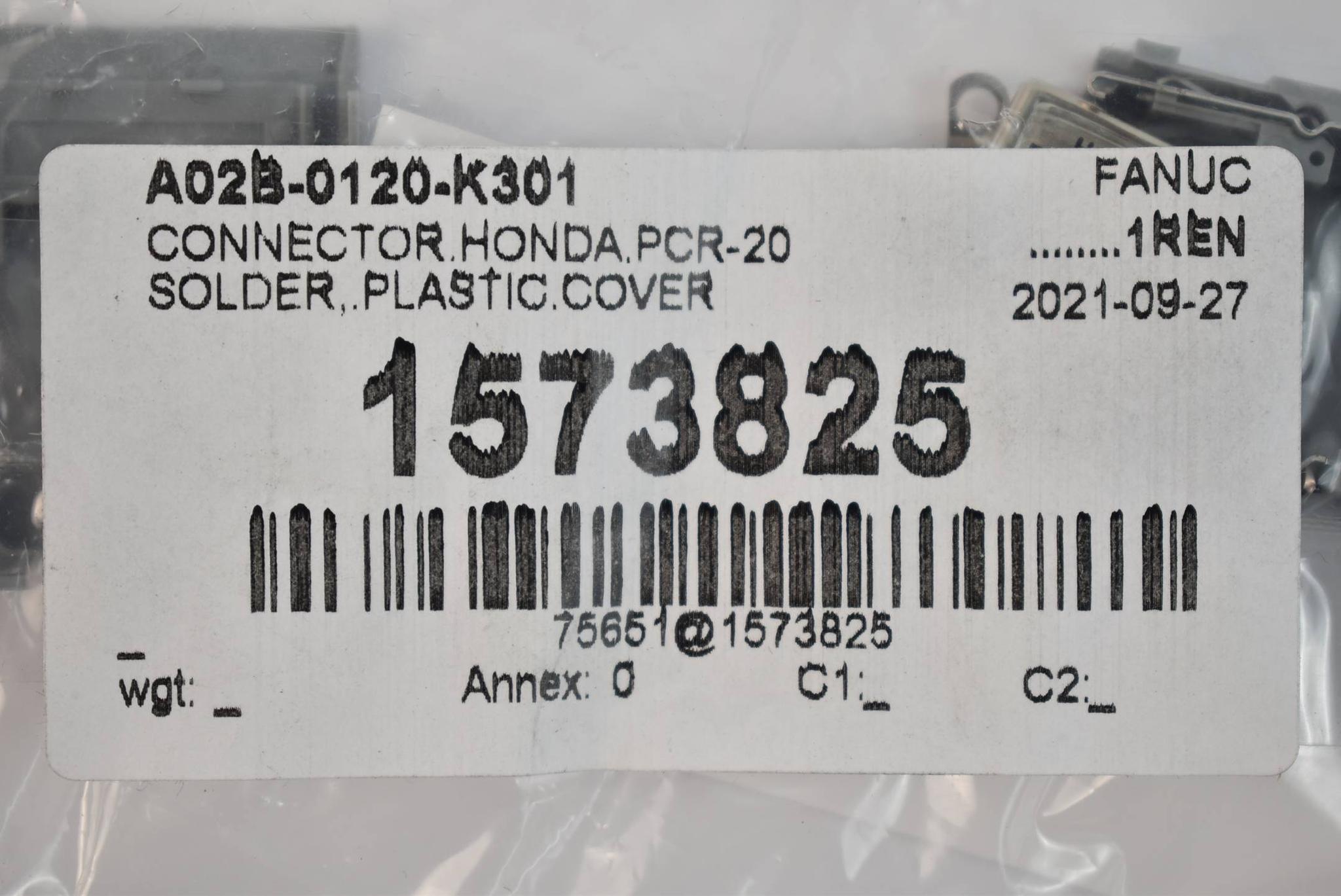 Produktfoto 1 von Fanuc Connector Honda PCR-20 Solder Plastic Cover A02B-0120-K301