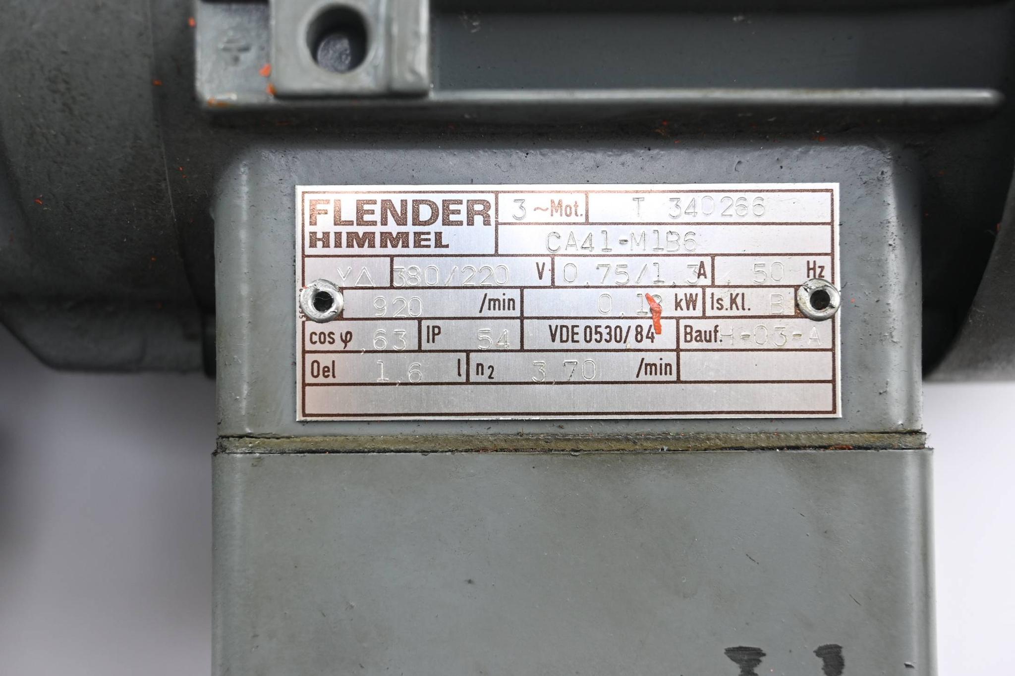 Produktfoto 2 von Flender Himmel Getriebemotor CA41-M1B6 ( 380/220V 0,75/1,3A 920/min )