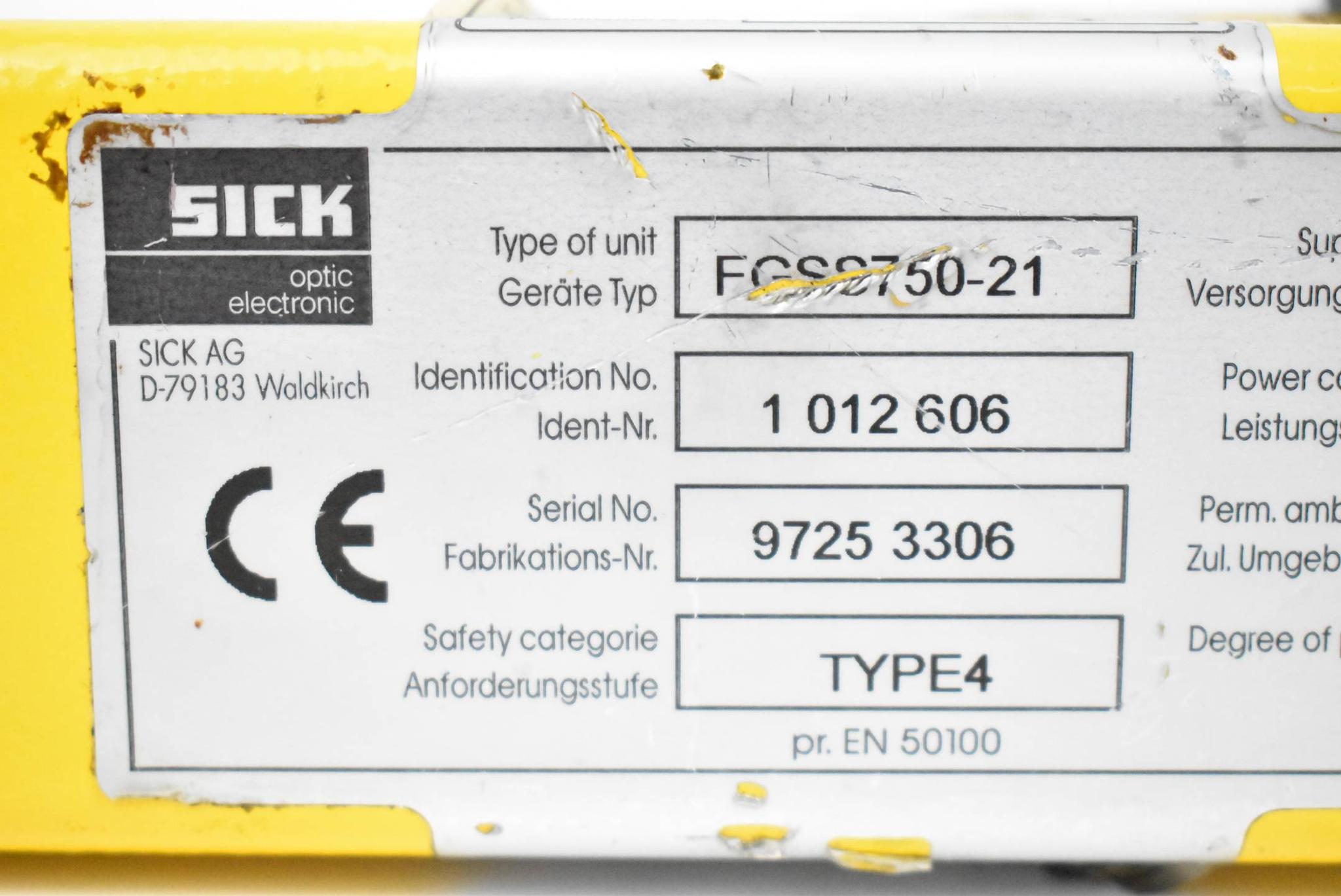 Produktfoto 2 von SICK Mehrstrahl-Sicherheits-Schranken FGSS750-21 1 012 606 ( 1012606 )