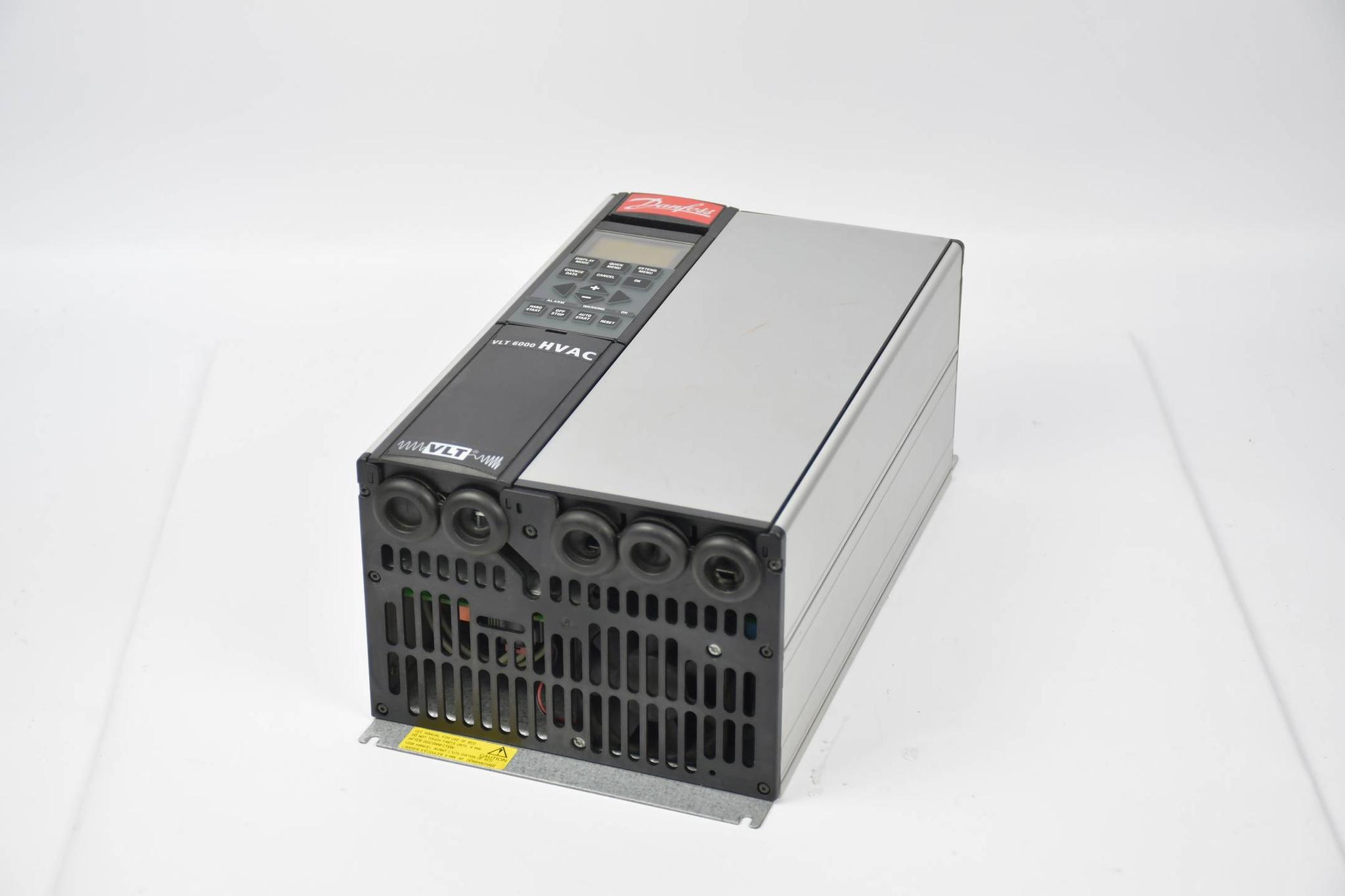 Produktfoto 1 von Danfoss VLT® 6000HVAC Frequenzumrichter VLT6004HT4C20STR3DLF00A00C0 ( 175Z7024 )