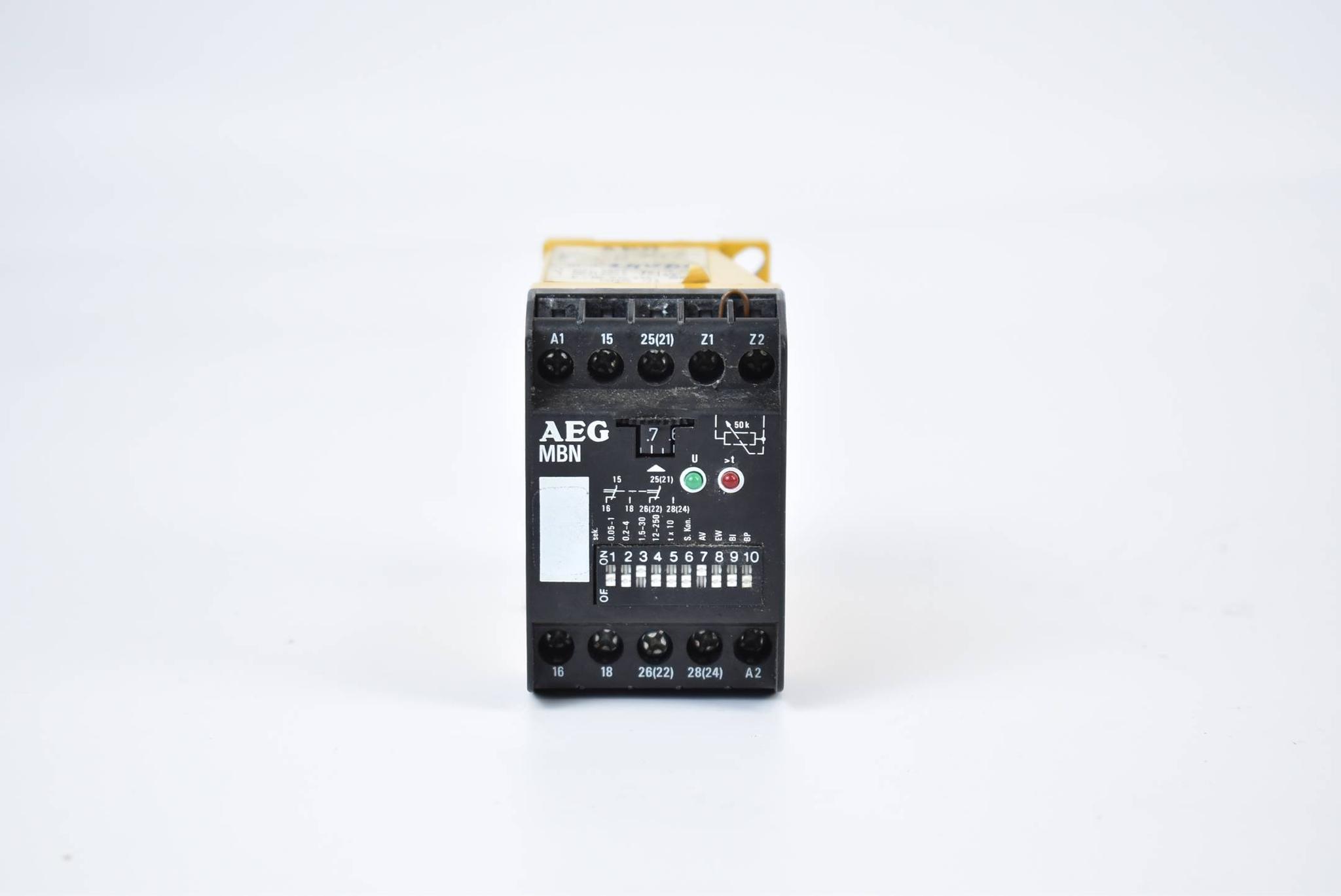 AEG MBN Zeitrelais 24VDC 585 01 ( 910.346 )