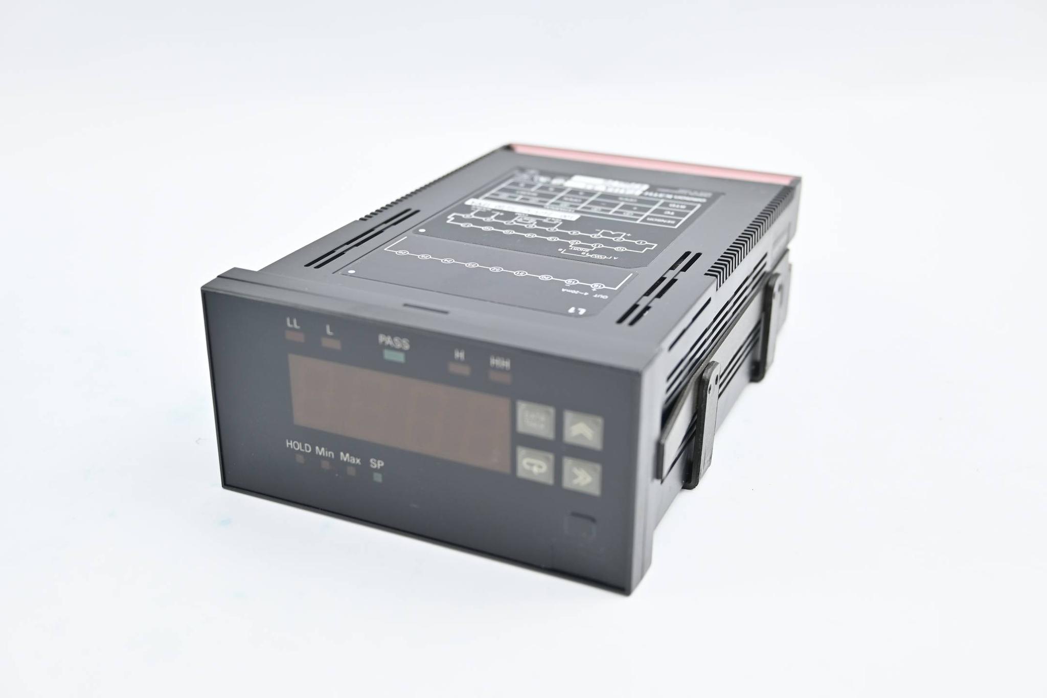 Produktfoto 1 von Omron Temperature Intelligent Signal Processor 100/240 VAC ( K3TH-TA11A-L1 )