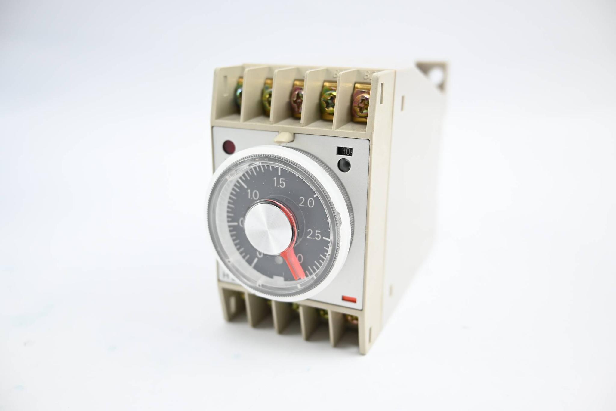 Produktfoto 1 von Omron Timer 30s-30h 220 VAC ( H2C-FR )( H2C-FR A )