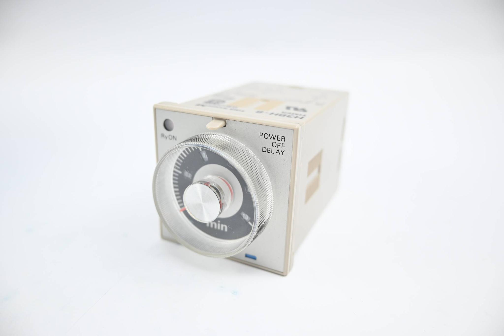 Produktfoto 1 von Omron Timer 0.5/1/5/10m 100/110/120 VAC ( H3BH-8 )