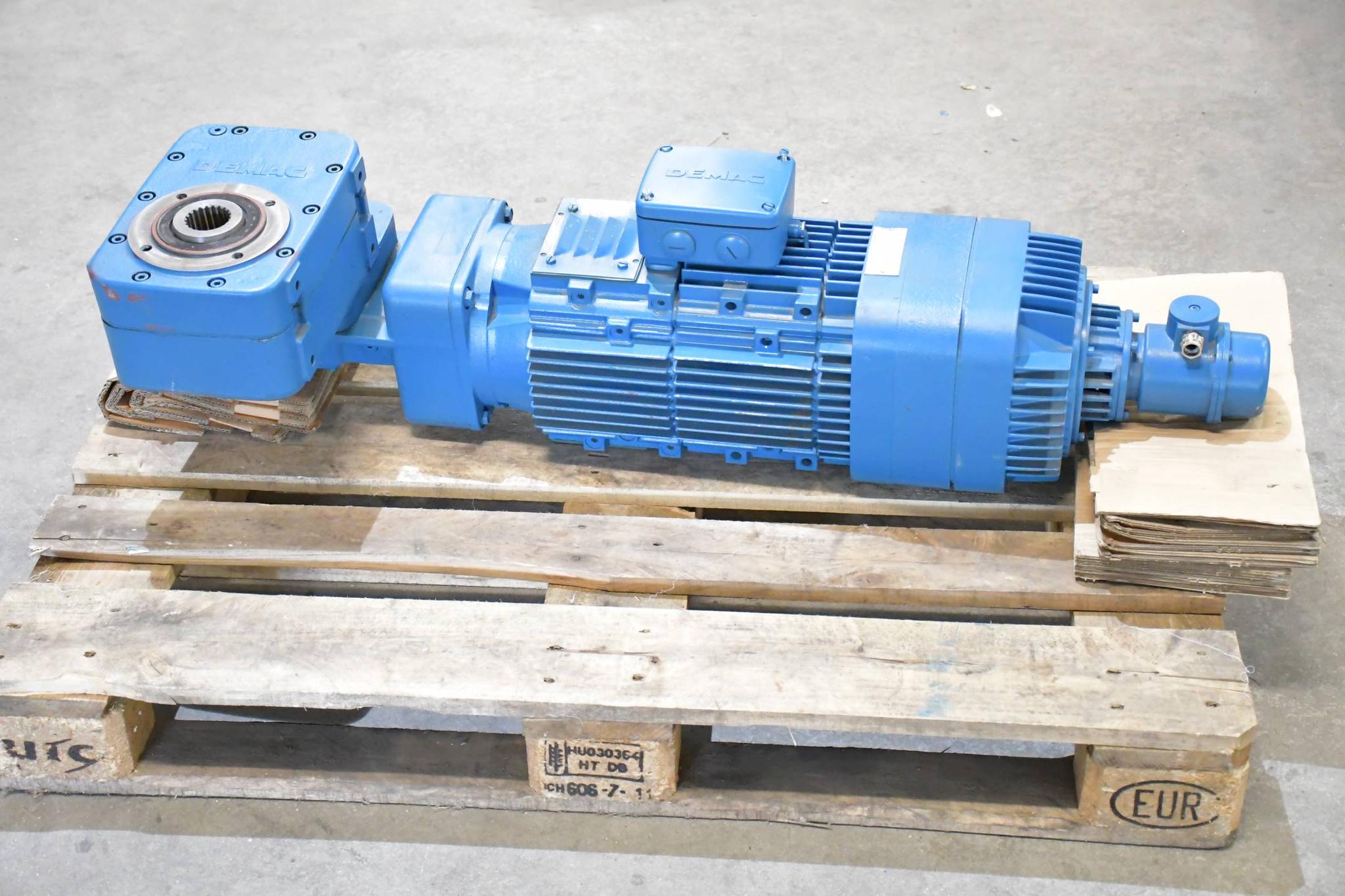 Produktfoto 2 von Mannesmann Demag Getriebemotor GCH125 D2/1301 + Hübner TDP 0,2 LT-4