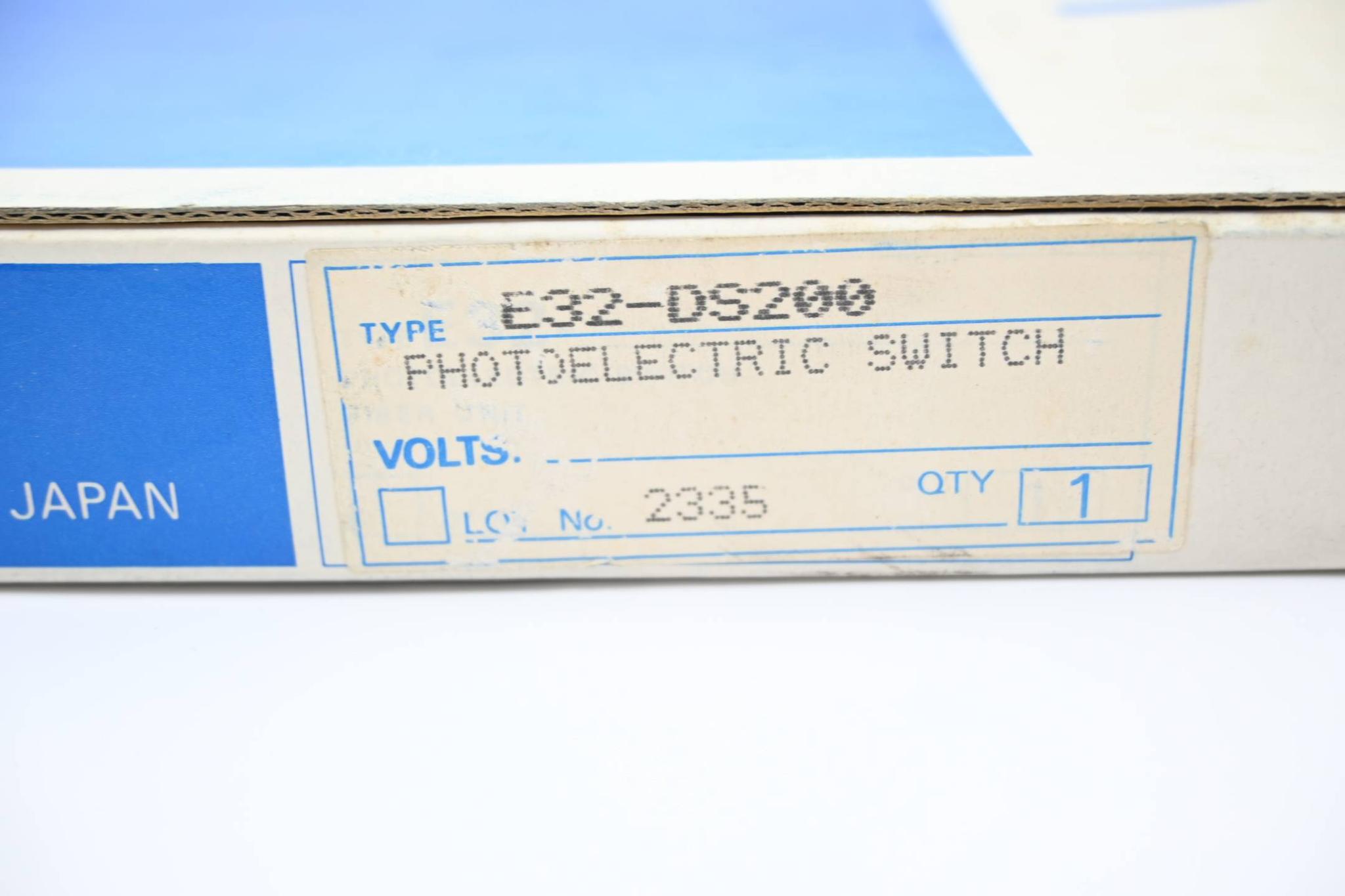 Produktfoto 2 von Omron Photoelectric Switch E32-DS200