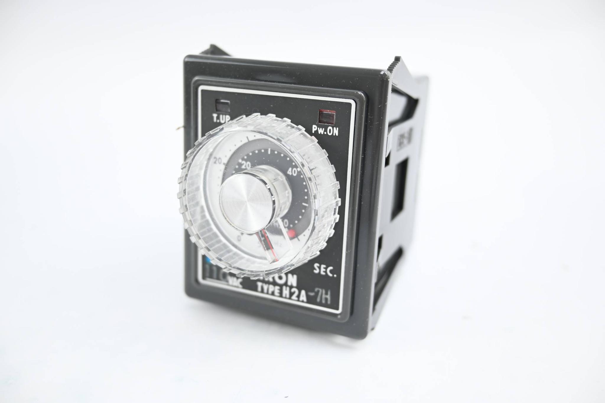 Produktfoto 1 von Omron Motor Driven Timer 72s 110VAC ( H2A-7H )