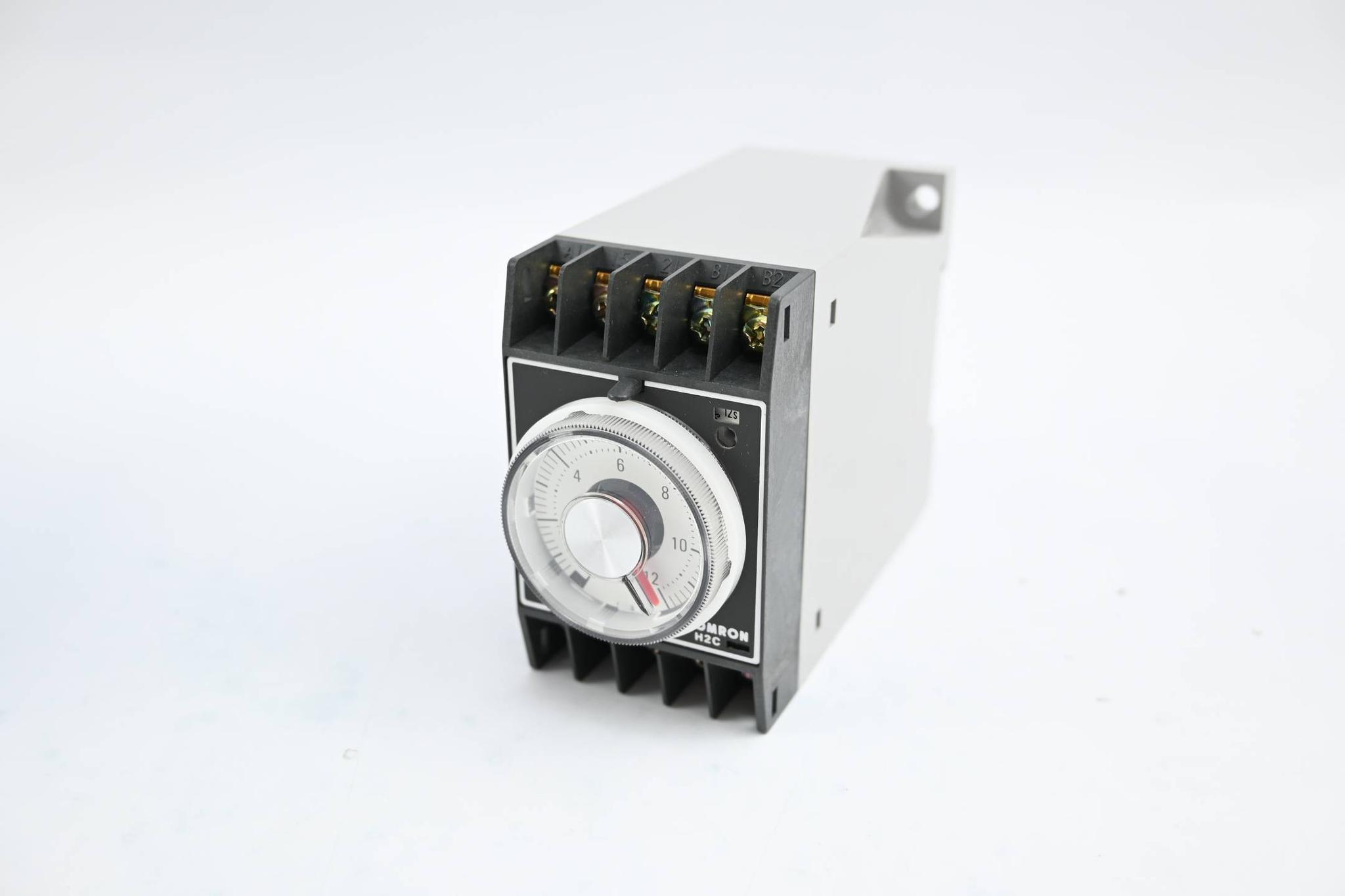 Produktfoto 1 von Omron Multi Range Timer 12s-12h 24VAC ( H2C-FR )( H2C-FR C )