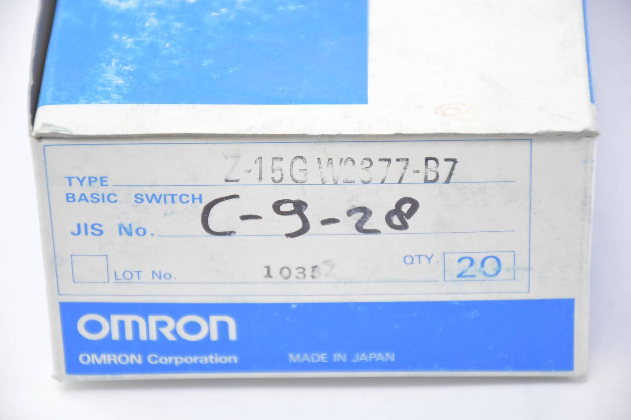 Omron Grundschalter Z-15GW2377-B7 / 20 Stück