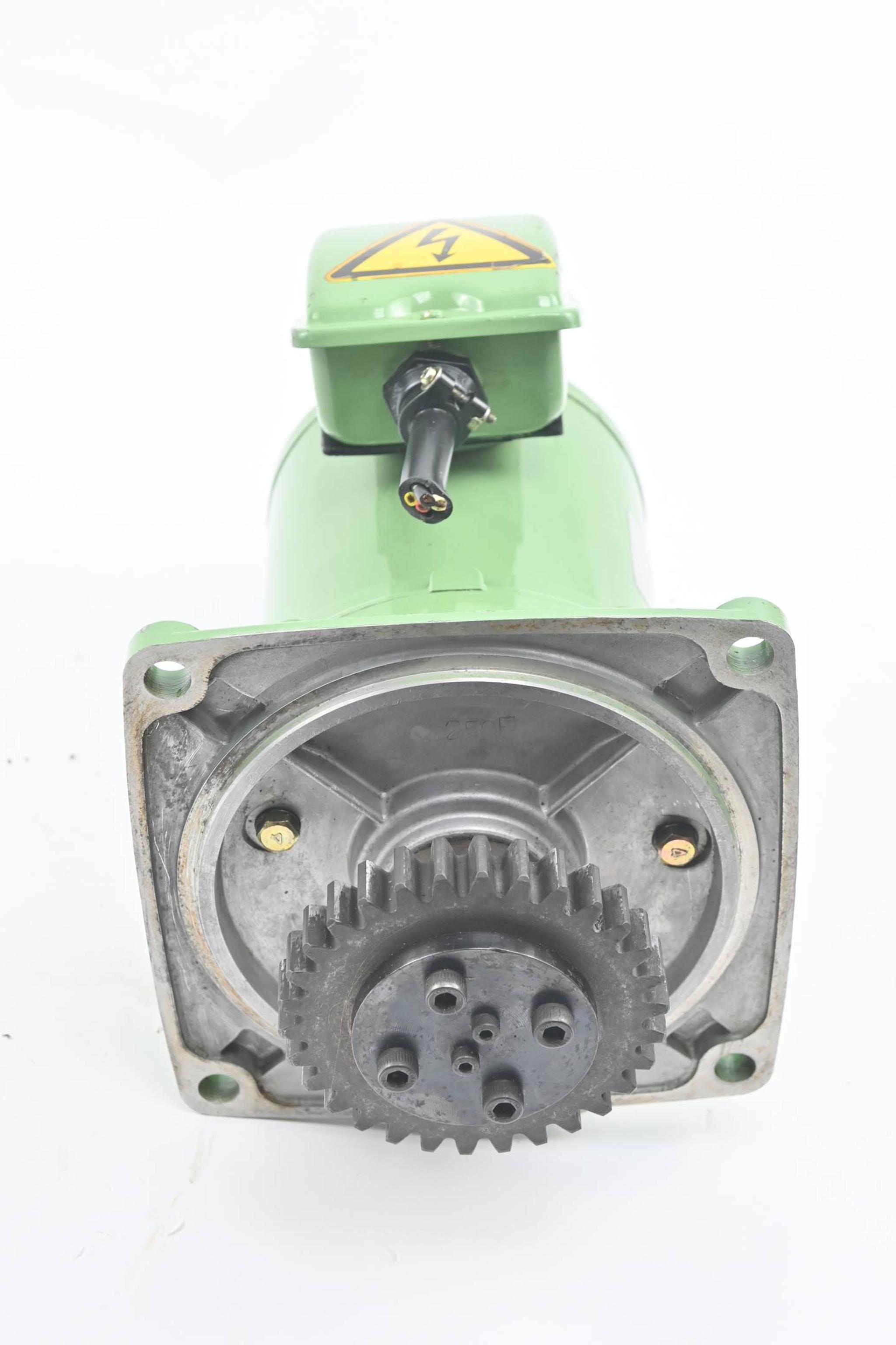 Produktfoto 2 von Fuji Electric 3~ Motor 200W ( LSSG200T-50 )