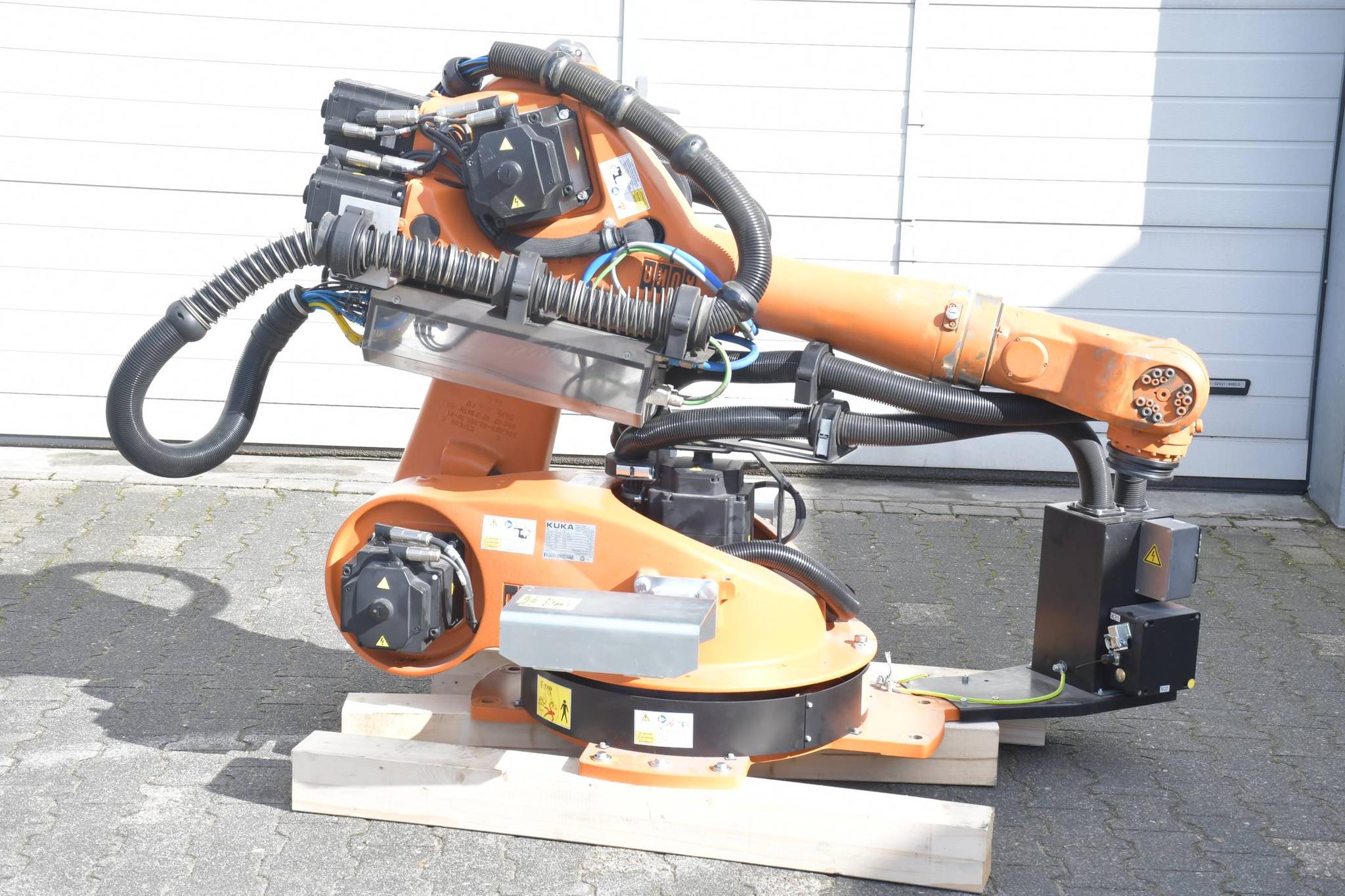 Produktfoto 2 von Kuka Industrieroboter KRC4 KR 60 L30-4 KS Roboter Robot