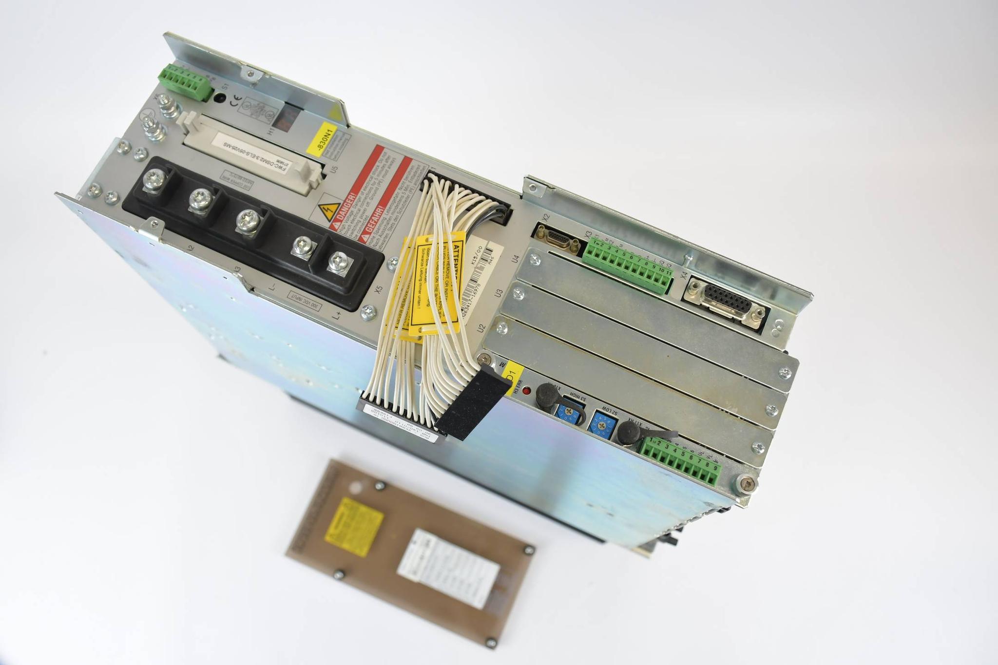 Produktfoto 1 von Indramat Rexroth AC Servo DDS02.2-A100-BE12-01-FW ( R911265331 ) konfiguriert