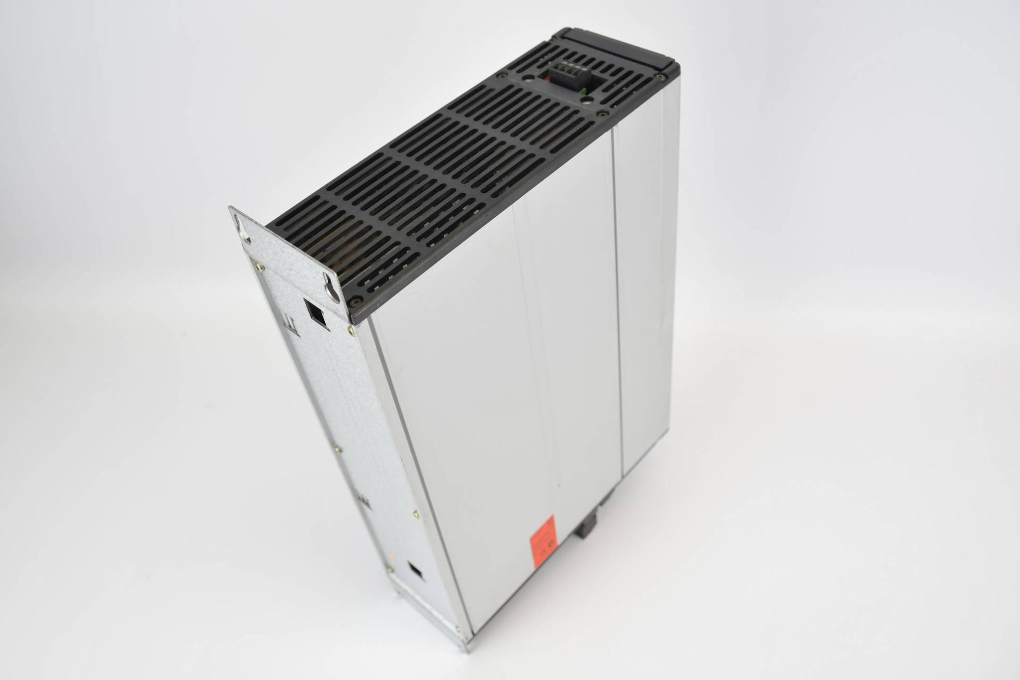 Produktfoto 2 von Danfoss VLT® 5000 VLT5003PT5B20PSR3D0F10A00C0 ( 175Z0814 ) inkl. Bedienpanel