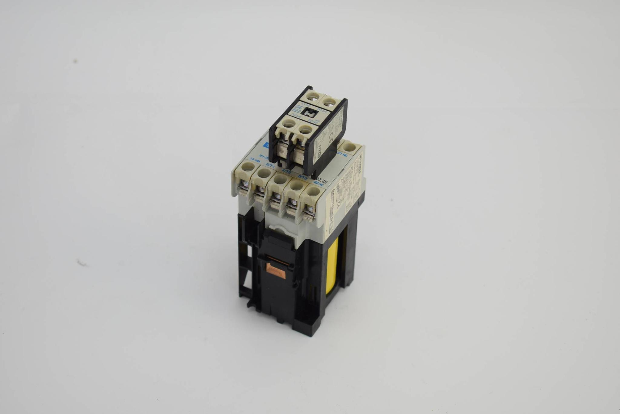 Produktfoto 1 von Mitsubishi Magnetic Contactor SD-N12 inkl. UN-AX2