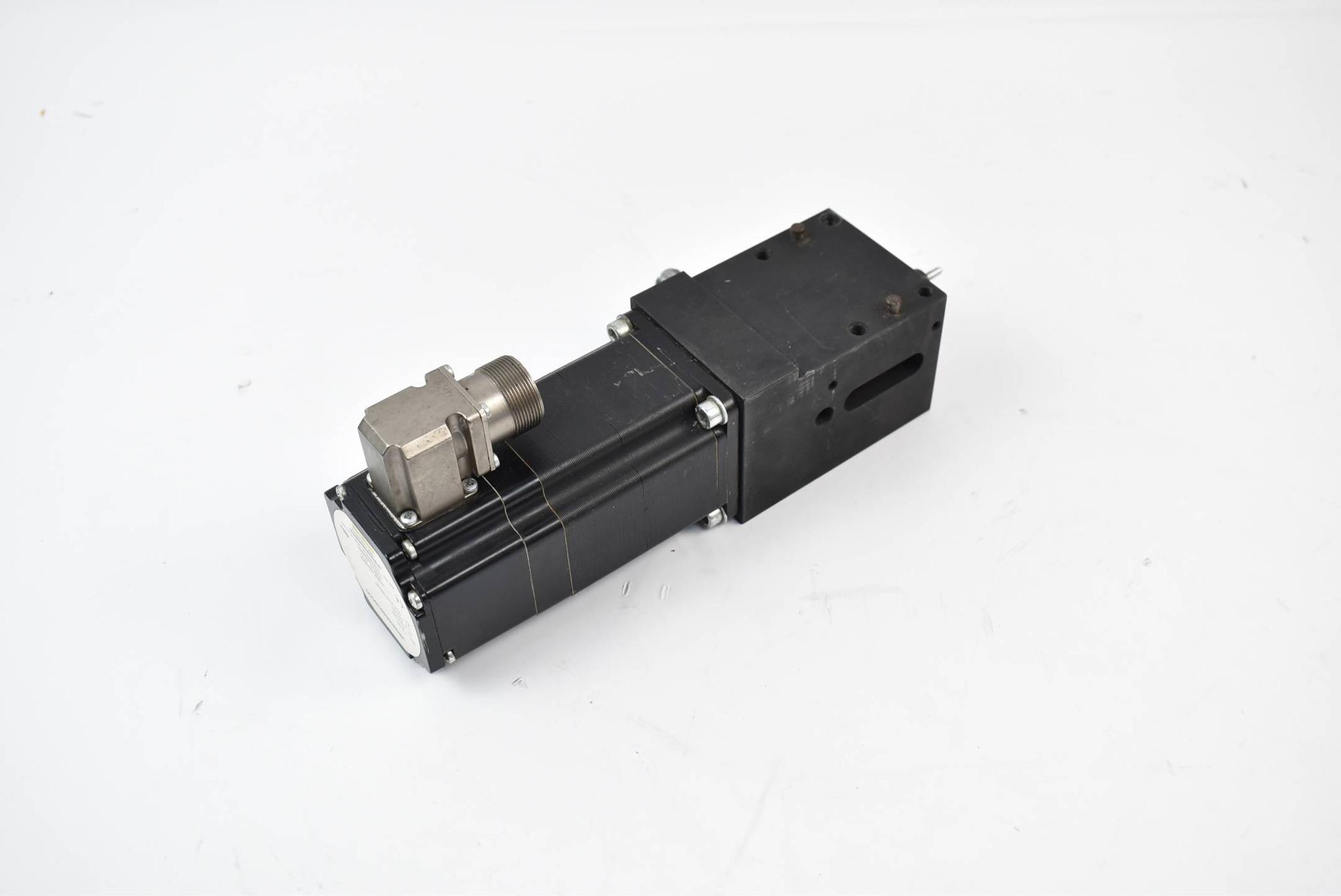 Produktfoto 1 von Berger Lahr Inverter Duty Motor VRDM368/50LWCOO inkl. Getriebe PL