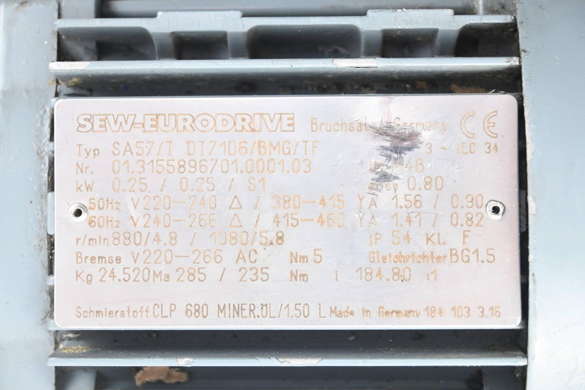 Produktfoto 2 von SEW Eurodrive Getriebemotor SA57/T DT71D6/BMG/TF ( SA57/TDT71D6/BMG/TF )