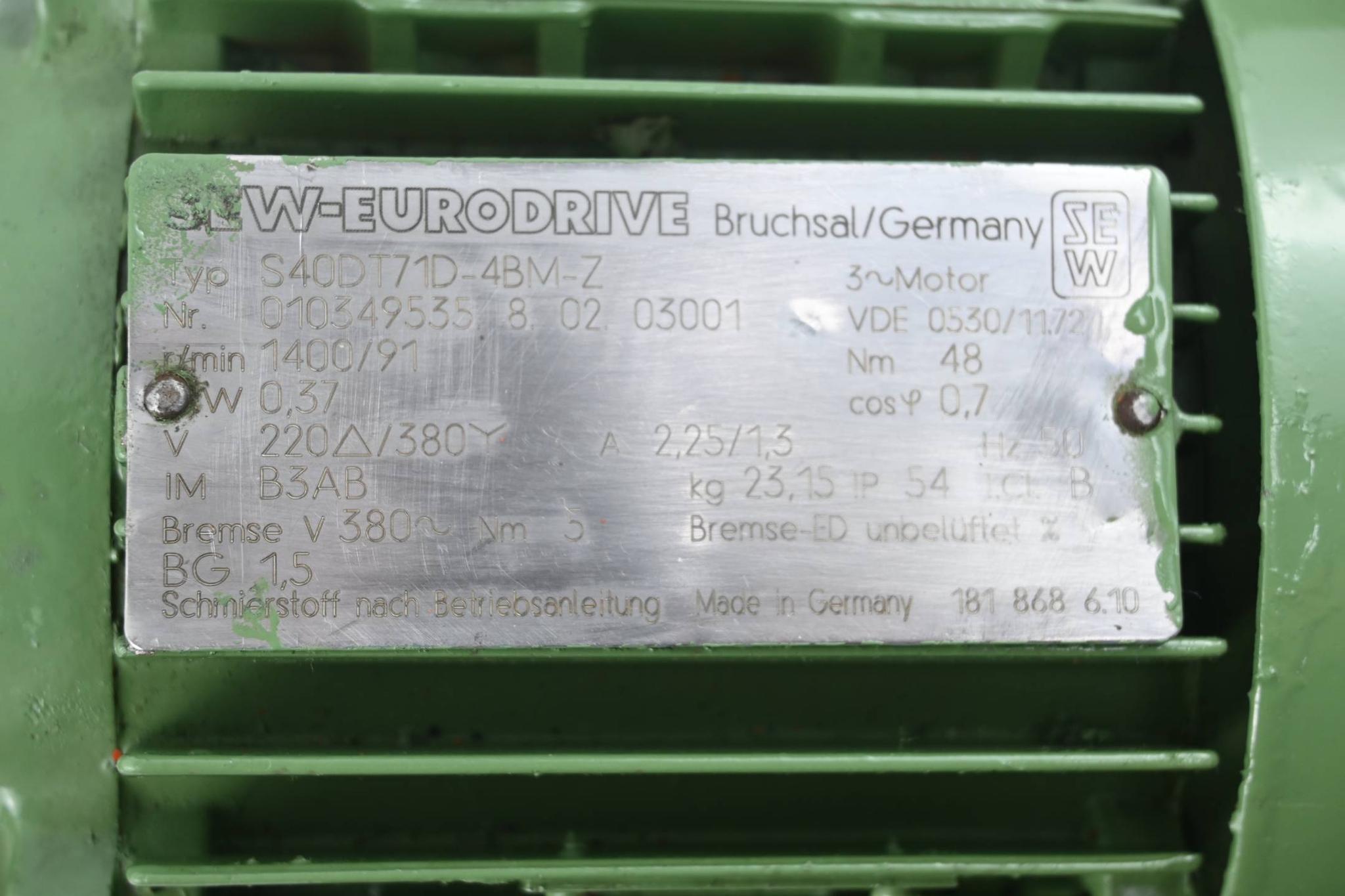 Produktfoto 2 von SEW Eurodrive Getriebemotor S40DT71D-4BM-Z ( S40 DT71D-4BM-Z )